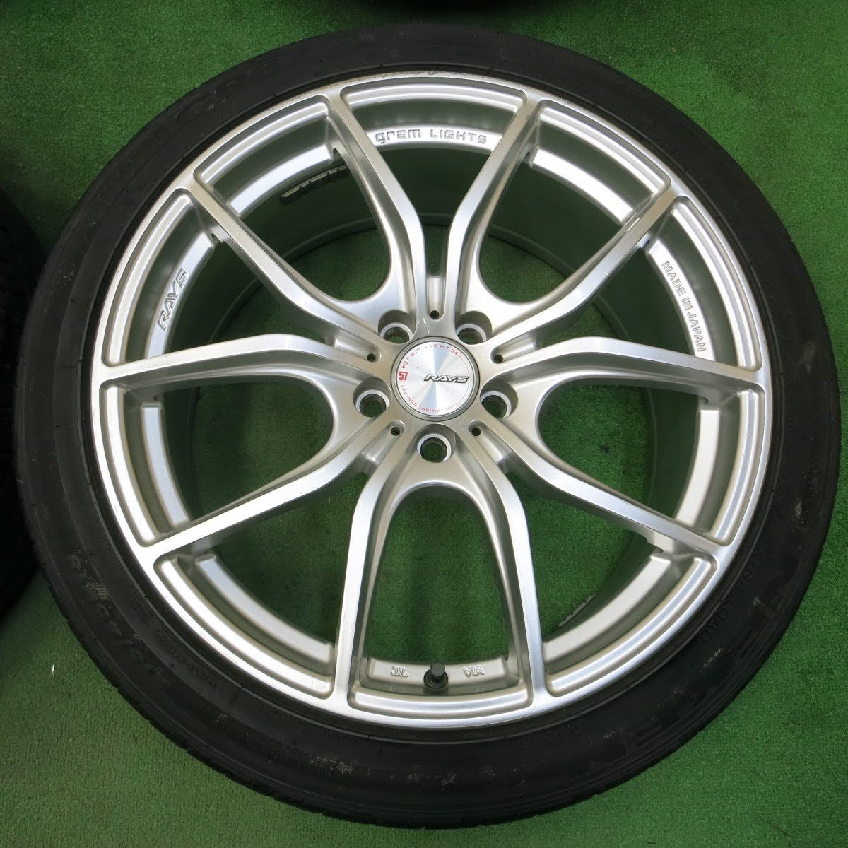 [送料無料]キレイ★RAYS 57FXX gram LIGHTS 215/45R18 ネクセン CP672 レイズ グラムライツ 18インチ PCD100/5H★3092103イノ