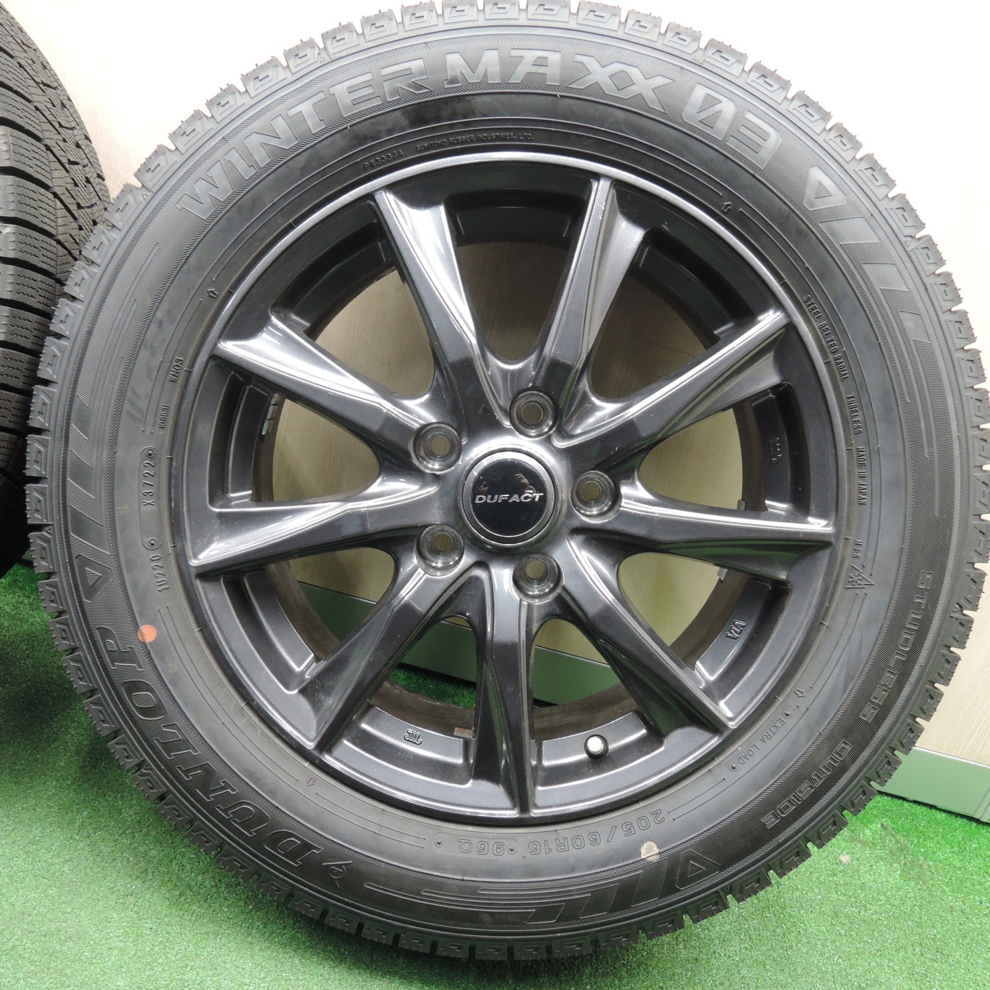 *送料無料* 超バリ溝！22年！キレイ！ほぼ10分★スタッドレス 205/60R16 ダンロップ ウインターマックス03 DUFACT デュファクト 16インチ PCD114.3/5H★4022305NJス