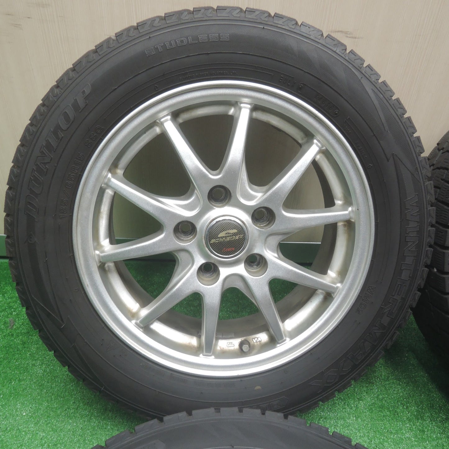 [送料無料]バリ溝！9分★スタッドレス 185/65R15 ダンロップ ウインターマックス WM02 SCHNEIDER ATECH シュナイダー 15インチ PCD114.3/5H★3072702SYス