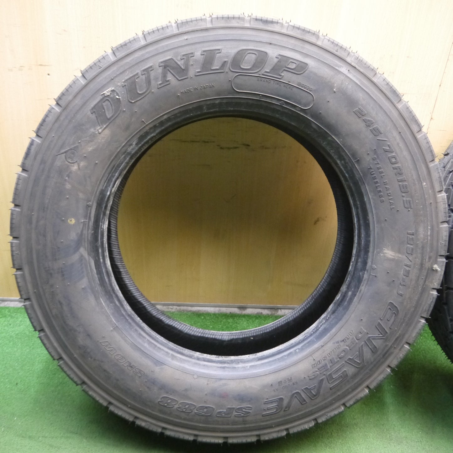 *送料無料*未使用！19年★トラック タイヤ 245/70R19.5 136/134J ダンロップ エナセーブ デクテス SP688 ミックス オールシーズン 19.5インチ★3121805KKスタ