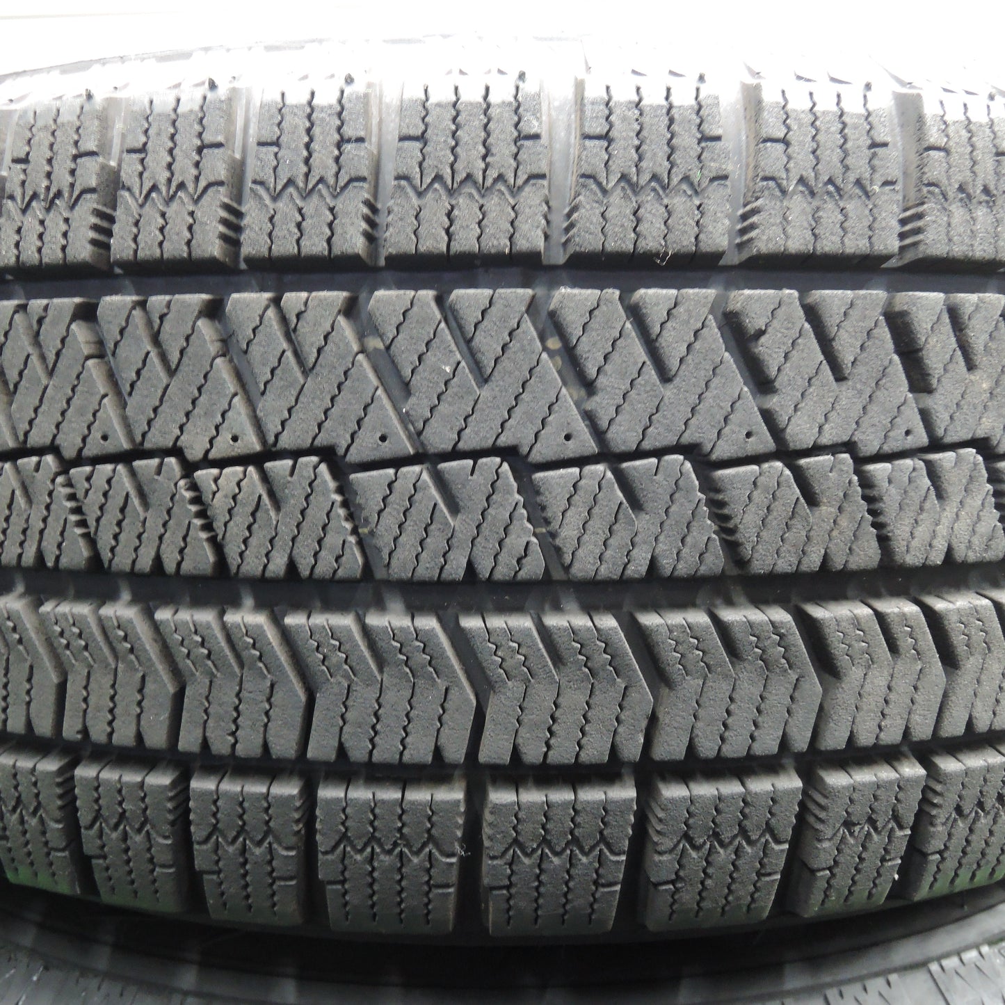 *送料無料*超バリ溝！22年！キレイ！ほぼ10分★スタッドレス 205/60R16 ブリヂストン ブリザック VRX2 JP STYLE Vercely MONZA PCD114.3/5H★3120303NJス