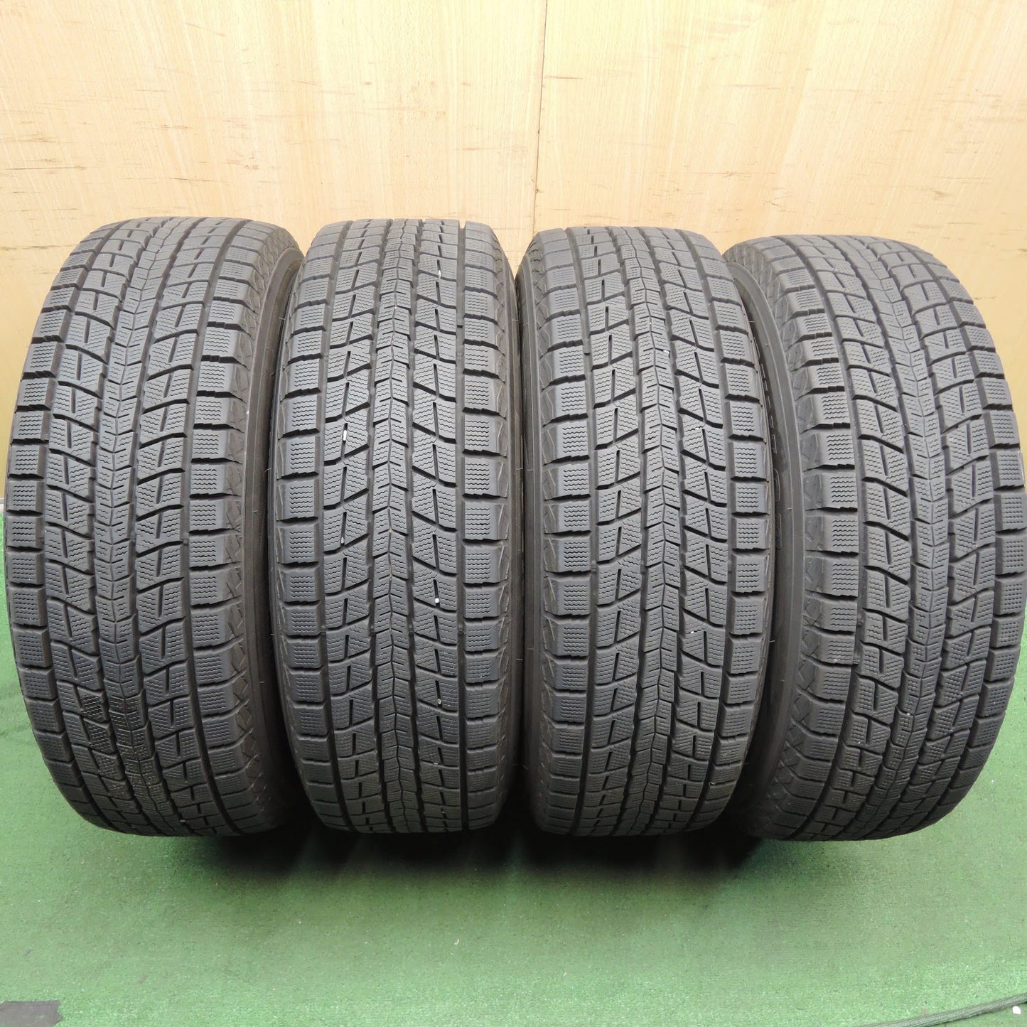 [送料無料]キレイ★スタッドレス 225/65R17 ダンロップ ウインターマックス SJ8 AIRNOVA エアノヴァ 17インチ PCD114.3/5H★3091904クス