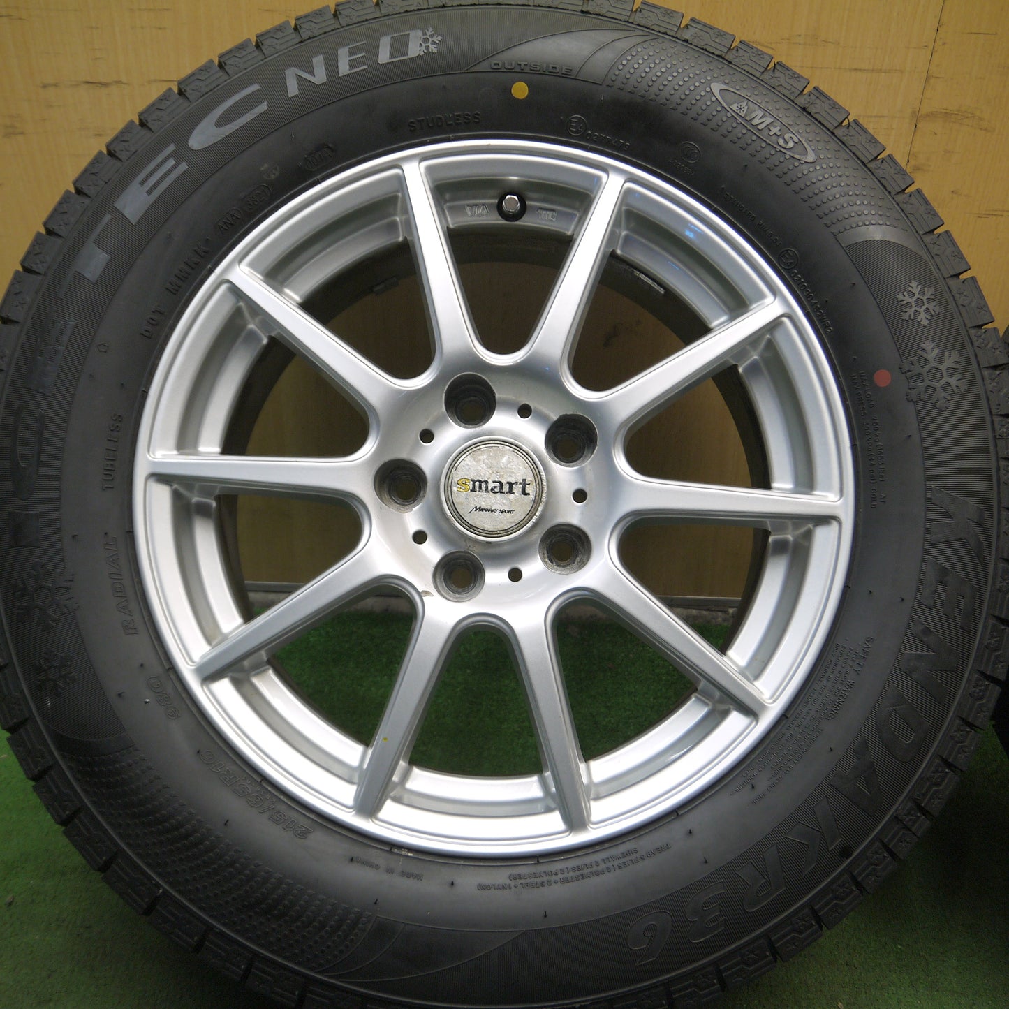 *送料無料*バリ溝！21年！キレイ！9.5分以上★スタッドレス 215/65R16 ケンダ KR36 smart MANARAY SPORT マナレイ 16インチ PCD114.3/5H★3110107Hス