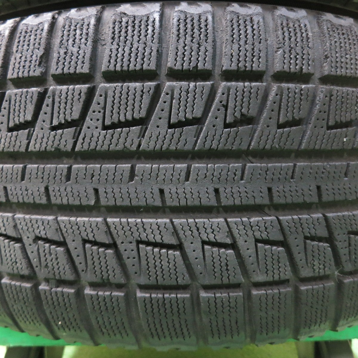 *送料無料*4本価格★トヨタ 20系 アルファード 純正 235/50R18 スタッドレス ブリヂストン ブリザック REVO2 18インチ PCD114.3/5H★4013016イス