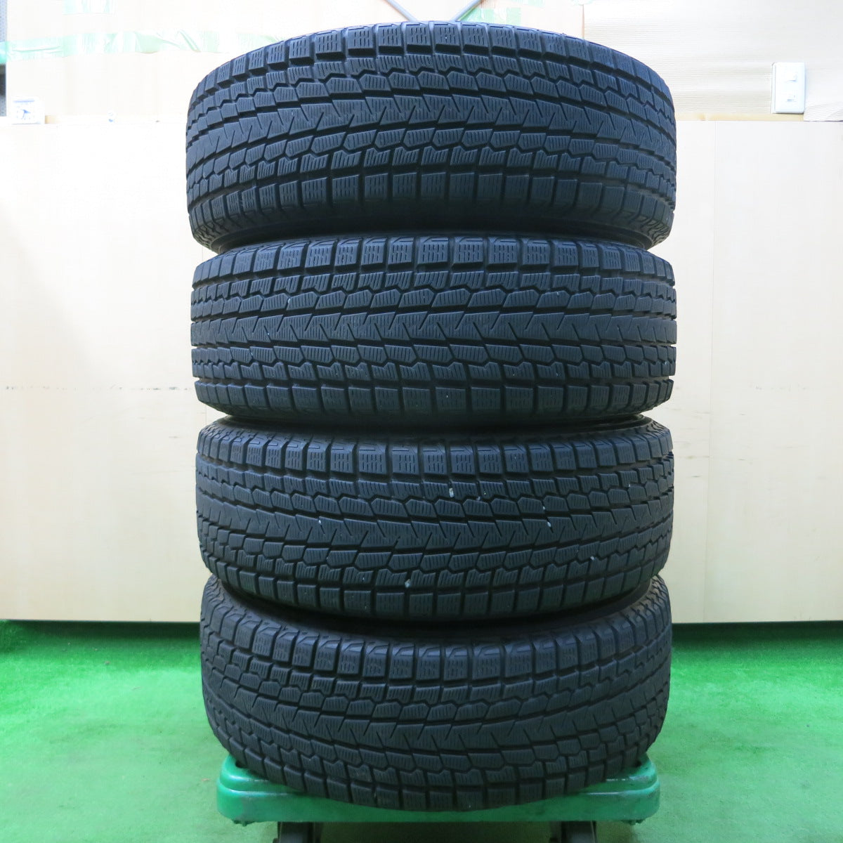 *送料無料*バリ溝！キレイ！9分★スタッドレス 225/65R17 ヨコハマ アイスガード G075 Treffer トレファー 17インチ PCD114.3/5H★4010807イス