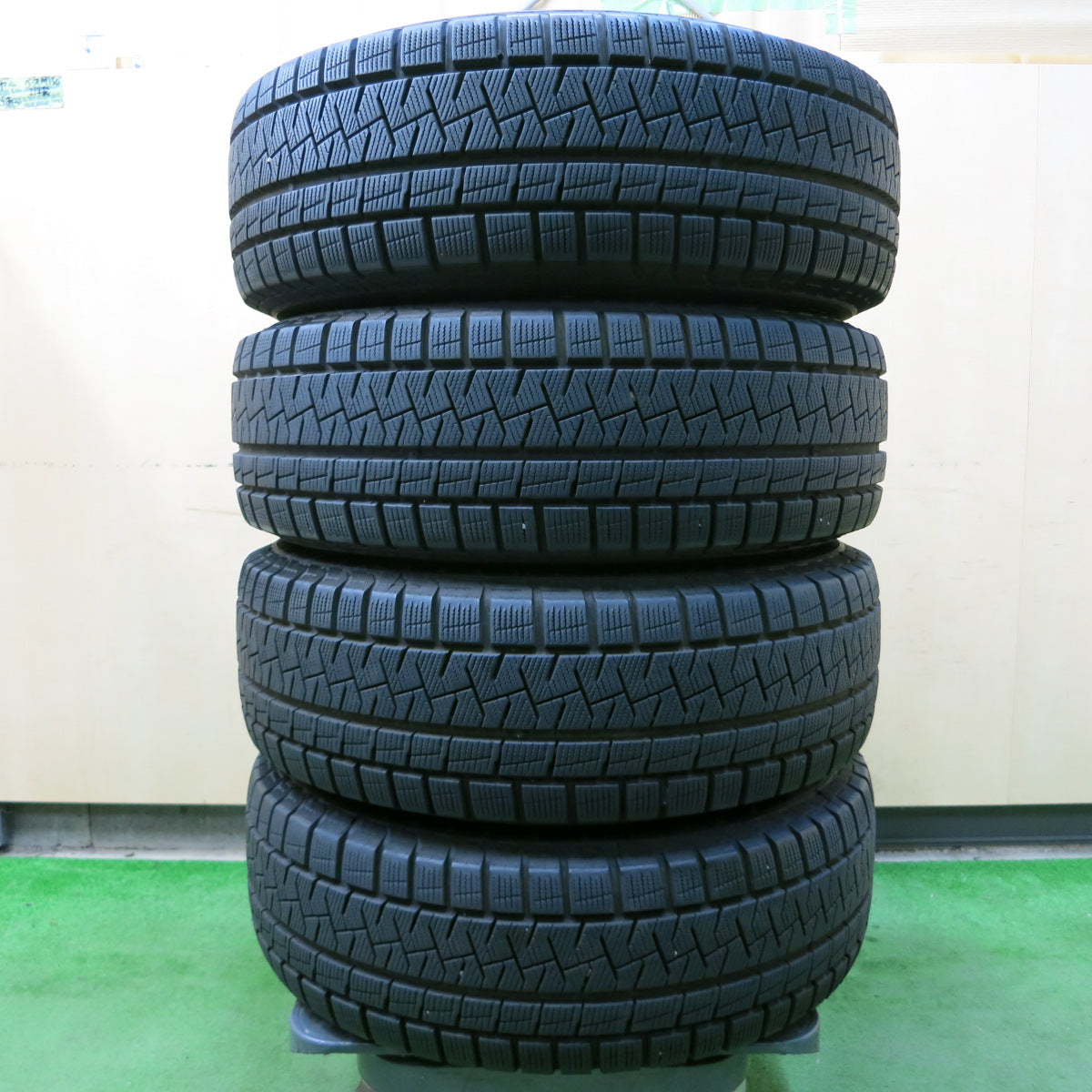 *送料無料*バリ溝！21年！キレイ！8.5分★スタッドレス 195/65R15 ピレリ アイスアシンメトリコ プラス SIBILLA NEXT Z7  シビラ 15インチ PCD114.3/5H★3102004イス