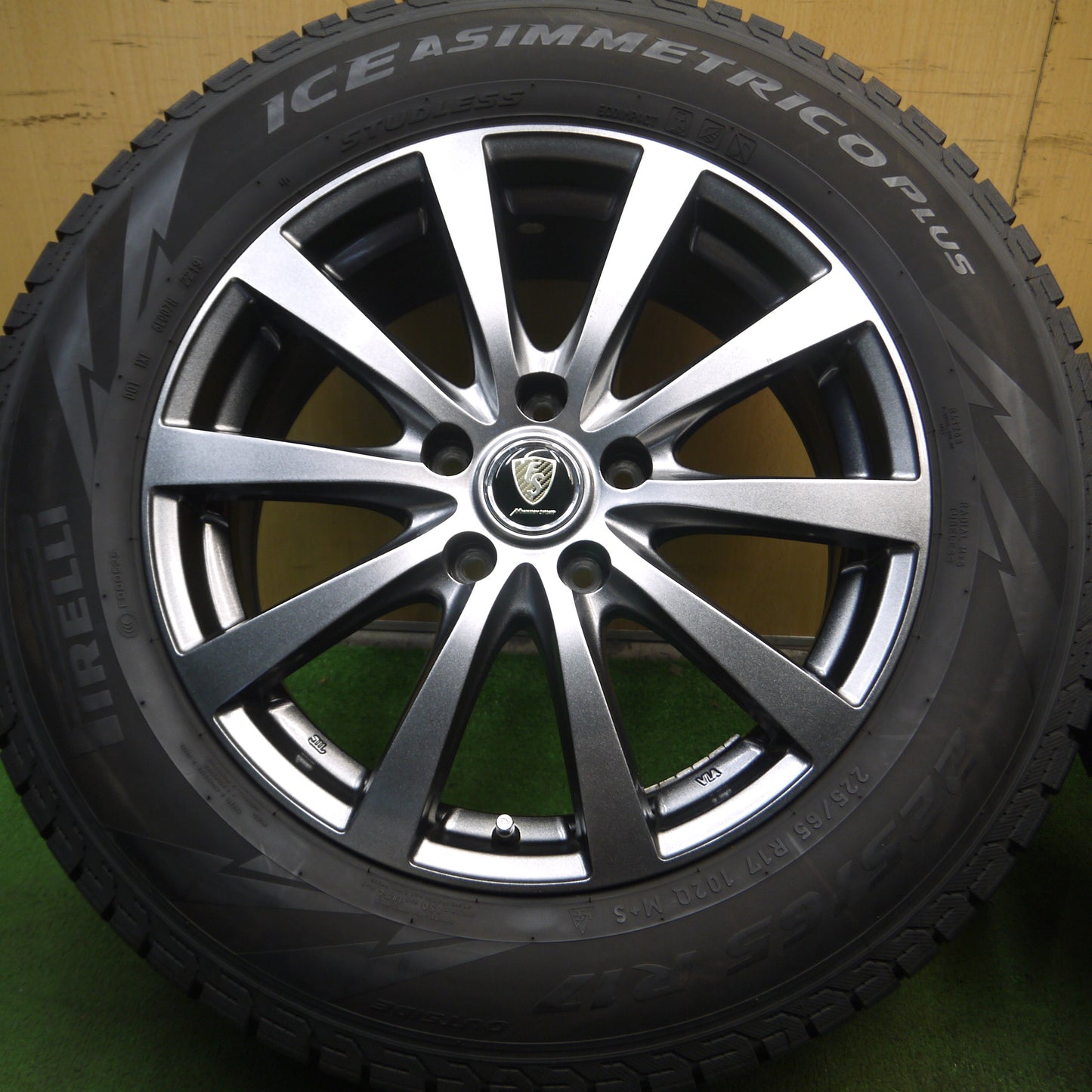 *送料無料*バリ溝！19年！キレイ！9.5分★スタッドレス 225/65R17 ピレリ アイスアシンメトリコ プラス MANARAY SPORT マナレイ 17インチ PCD114.3/5H★3120804Hス