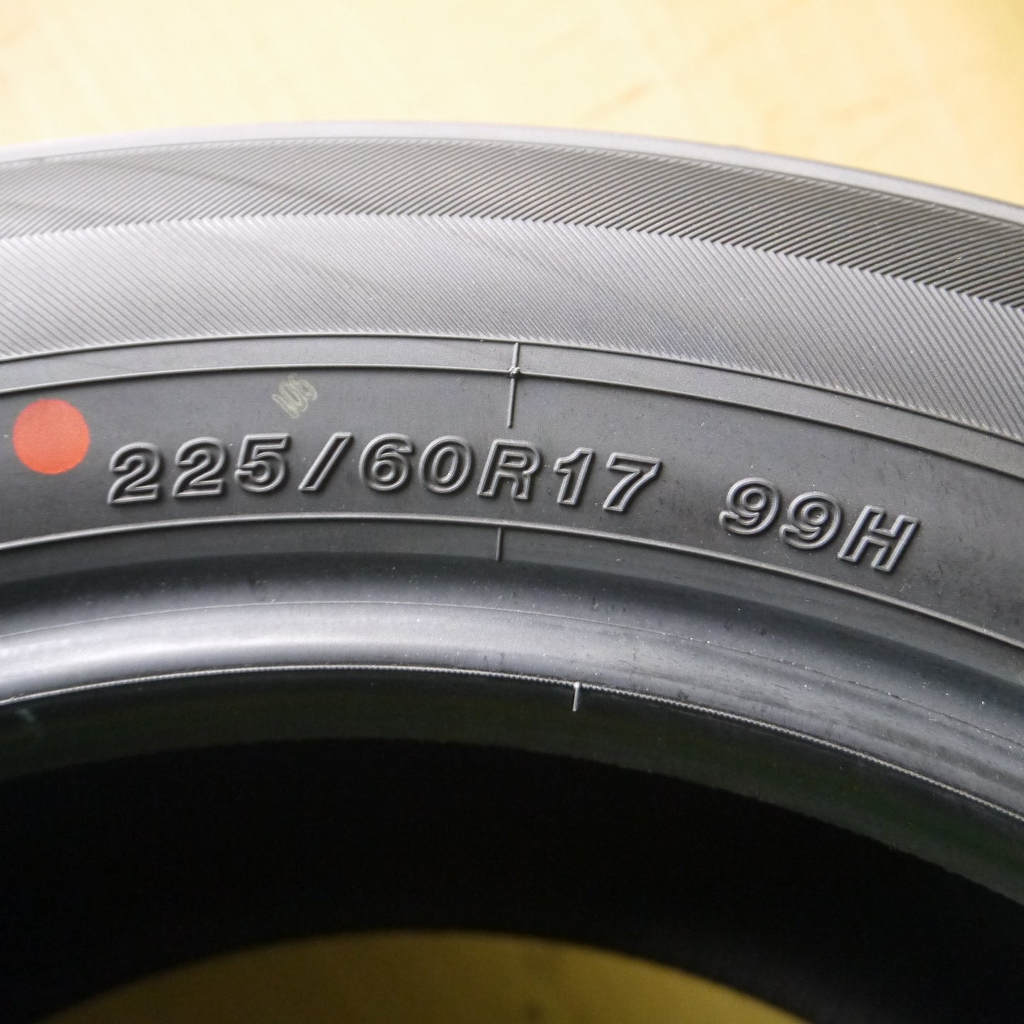 *送料無料*新車外し！23年★225/60R17 ヨコハマ ブルーアース E51 E51A タイヤ 17インチ アルファード ヴェルファイア 等★3121201Hノタ