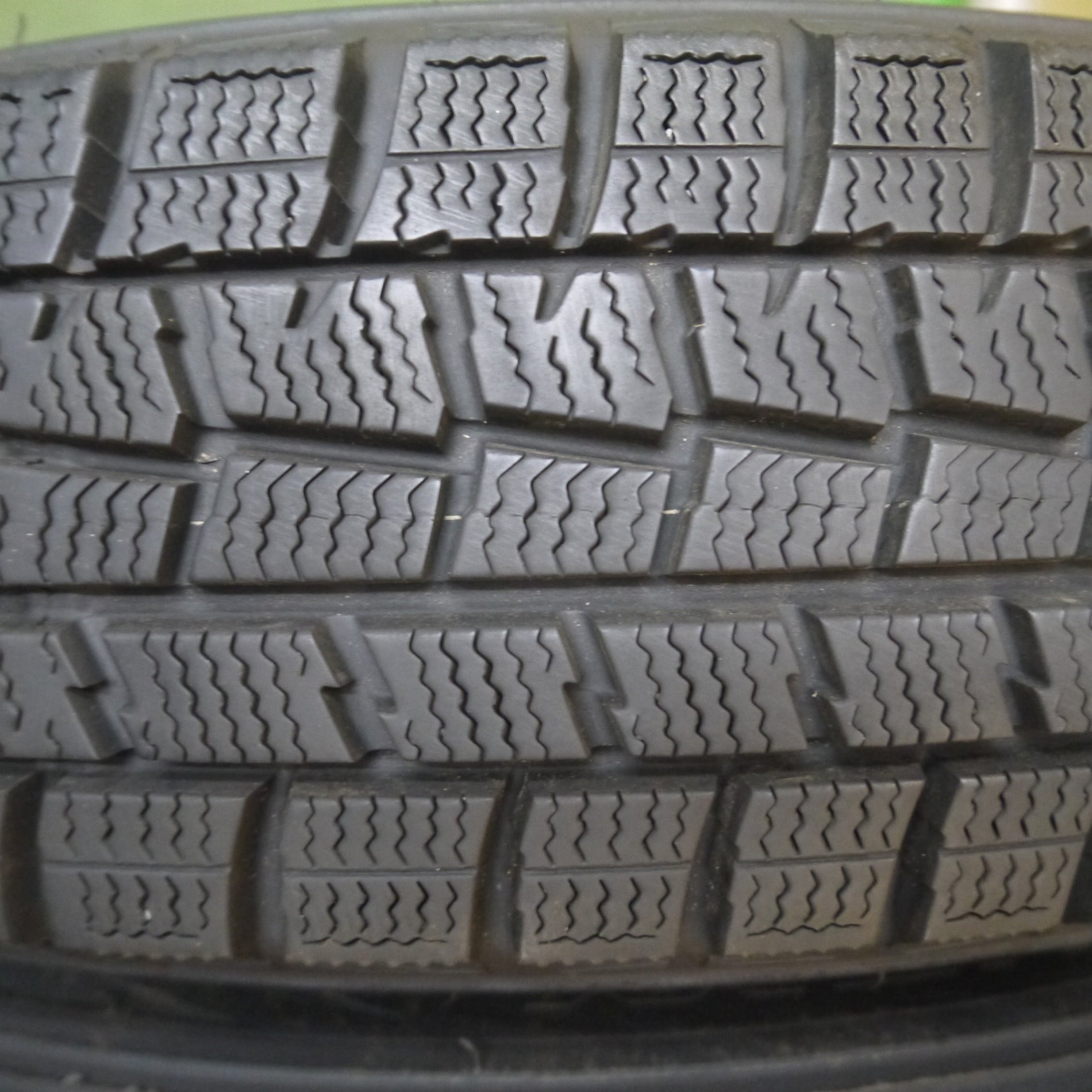 *送料無料*バリ溝！8.5分★トヨタ 純正 スチール パッソ ヴィッツ 等 155/80R13 スタッドレス ダンロップ ウインターマックス WM01  PCD100/4H★4013102Hス