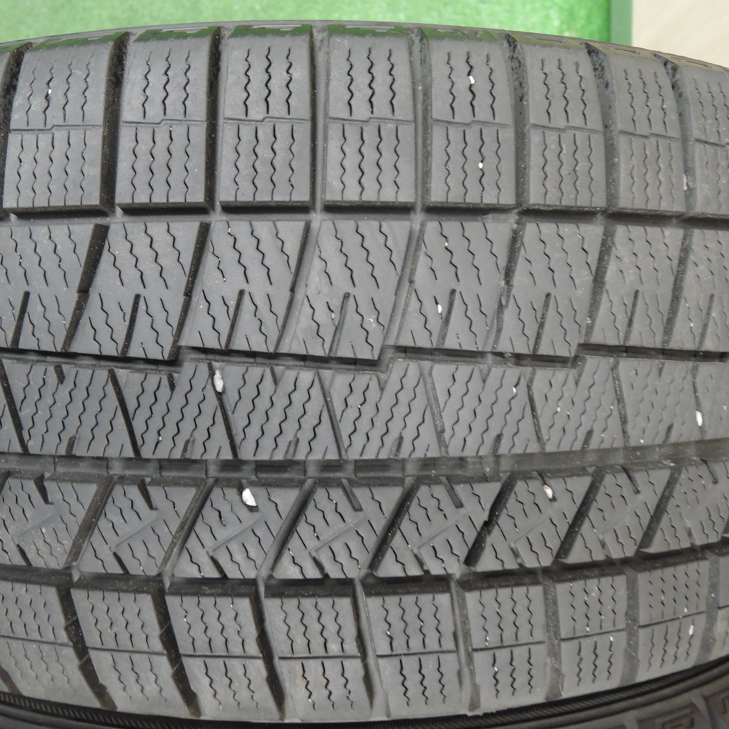 *送料無料*バリ溝！21年！キレイ！9.5分★スタッドレス 215/40R18 ダンロップ ウインターマックス03 WAREN ヴァーレン 18インチ PCD100/5H★3121313TNス