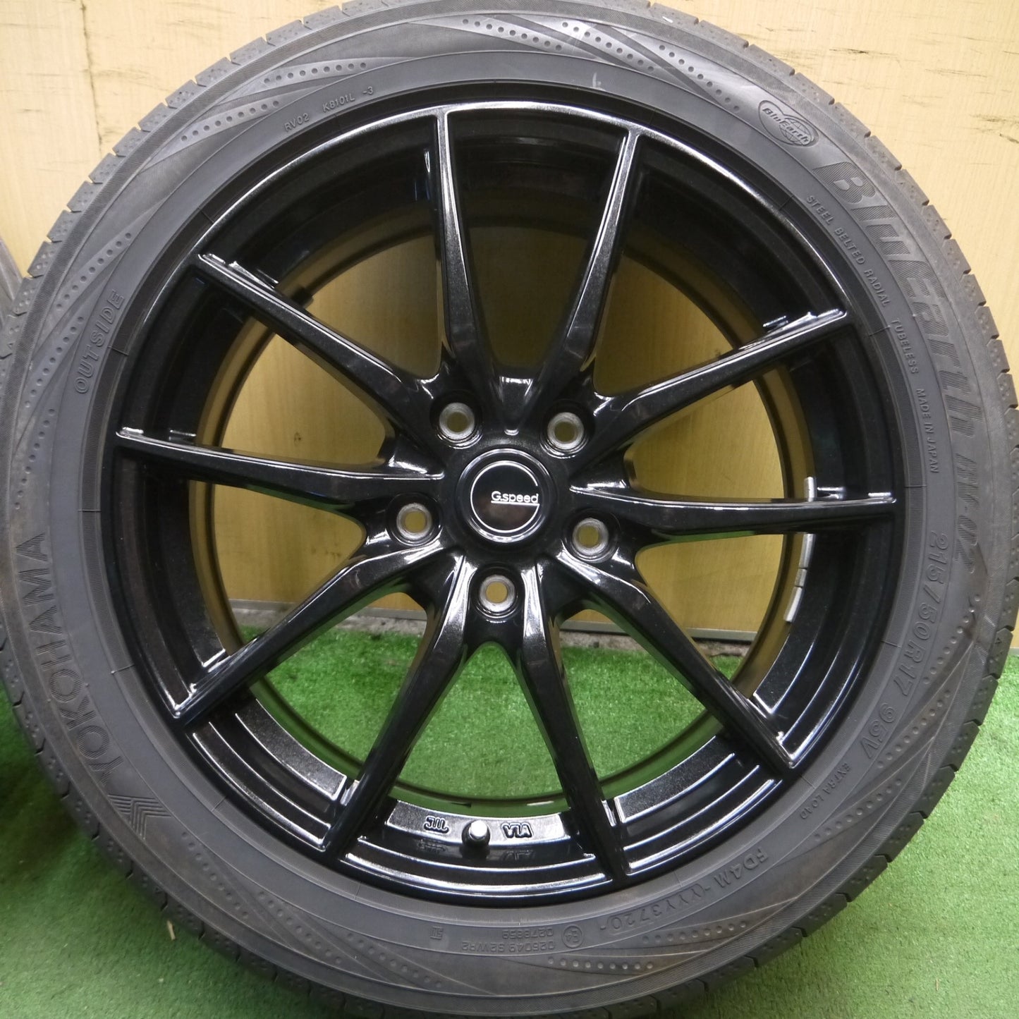 *送料無料* バリ溝！20年！キレイ！9.5分★G.Speed 215/50R17 ヨコハマ ブルーアース RV-02  Gスピード 17インチ PCD114.3/5H★4031101Hノ