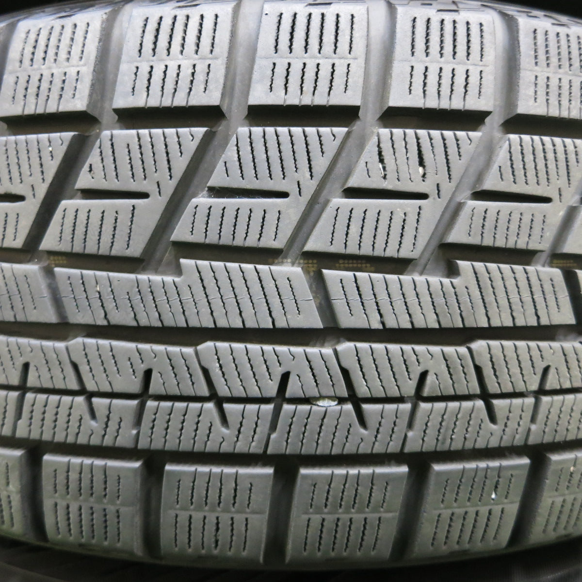 *送料無料*バリ溝！9分★MKW MK-36 スタッドレス 215/65R16 ヨコハマ アイスガード iG60 16インチ PCD114.3/5H★3121504イス