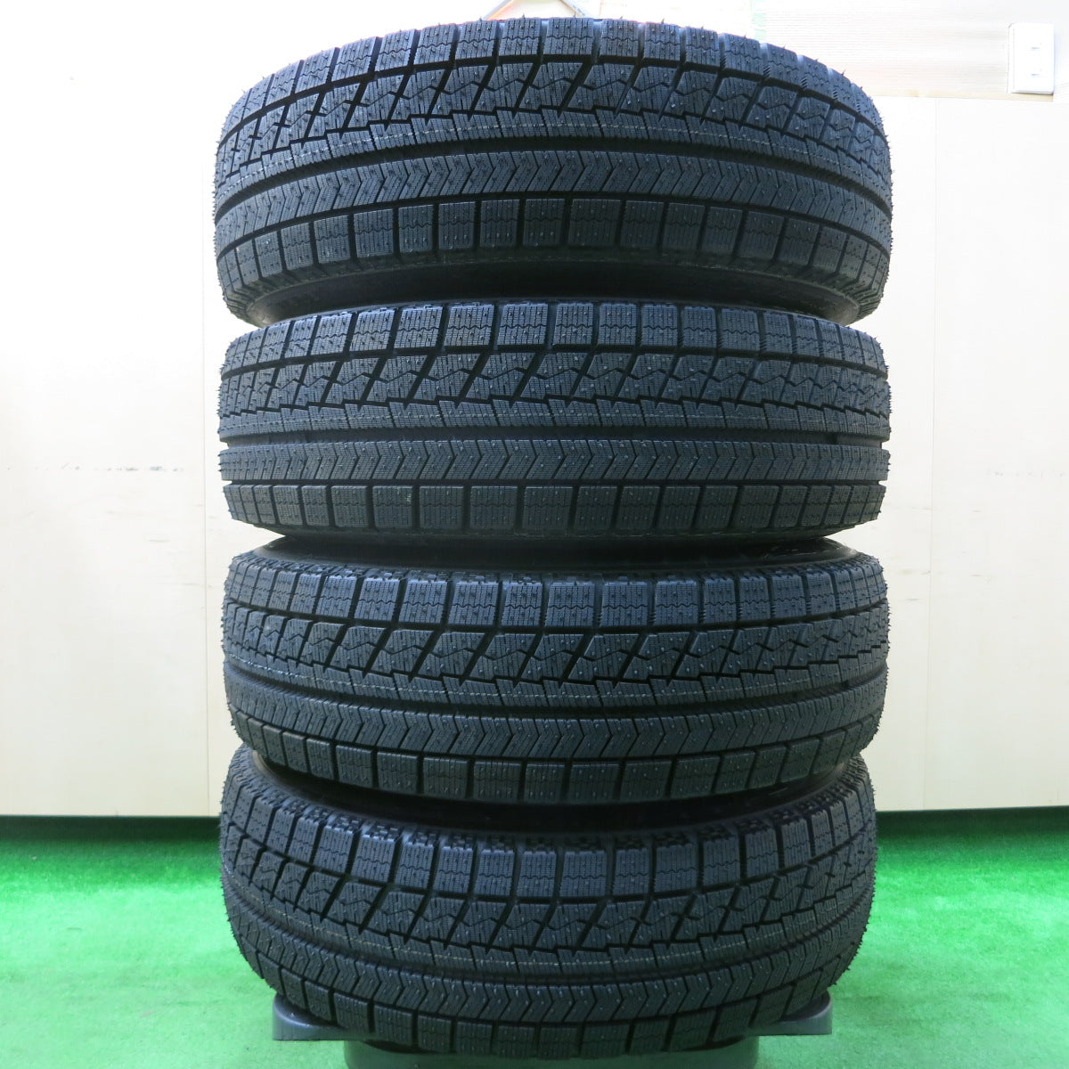 送料無料*タイヤ未使用！19年☆スタッドレス 185/70R14 ブリヂストン ...