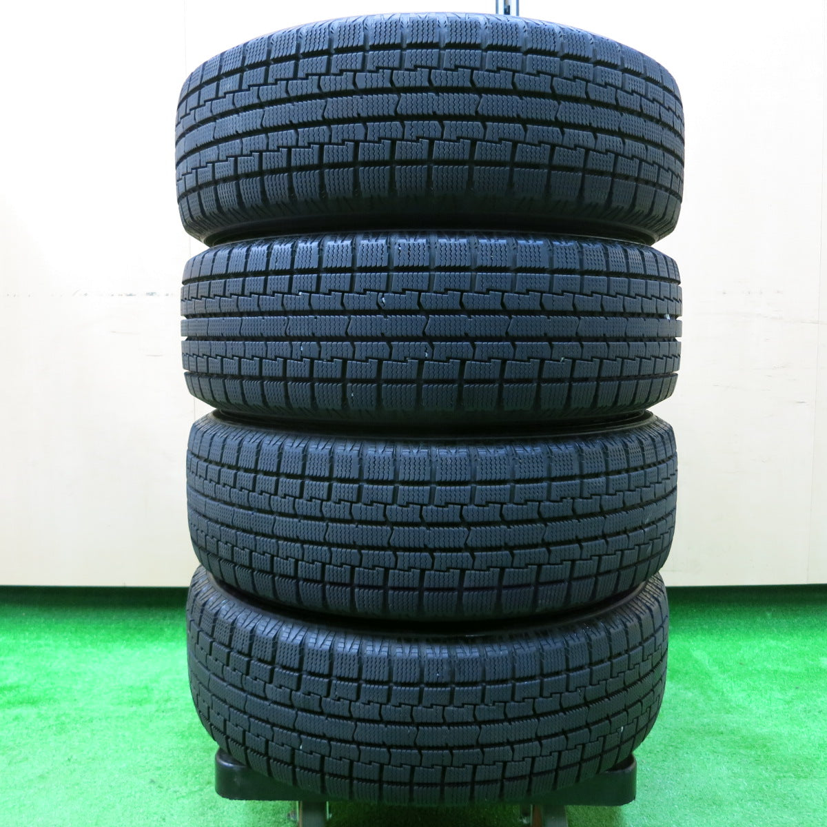 *送料無料*バリ溝！19年！キレイ！9.5分★スタッドレス 175/65R14 アイスフロンテージ SPORT ABELIA 14インチ PCD100/4H★3111703イス