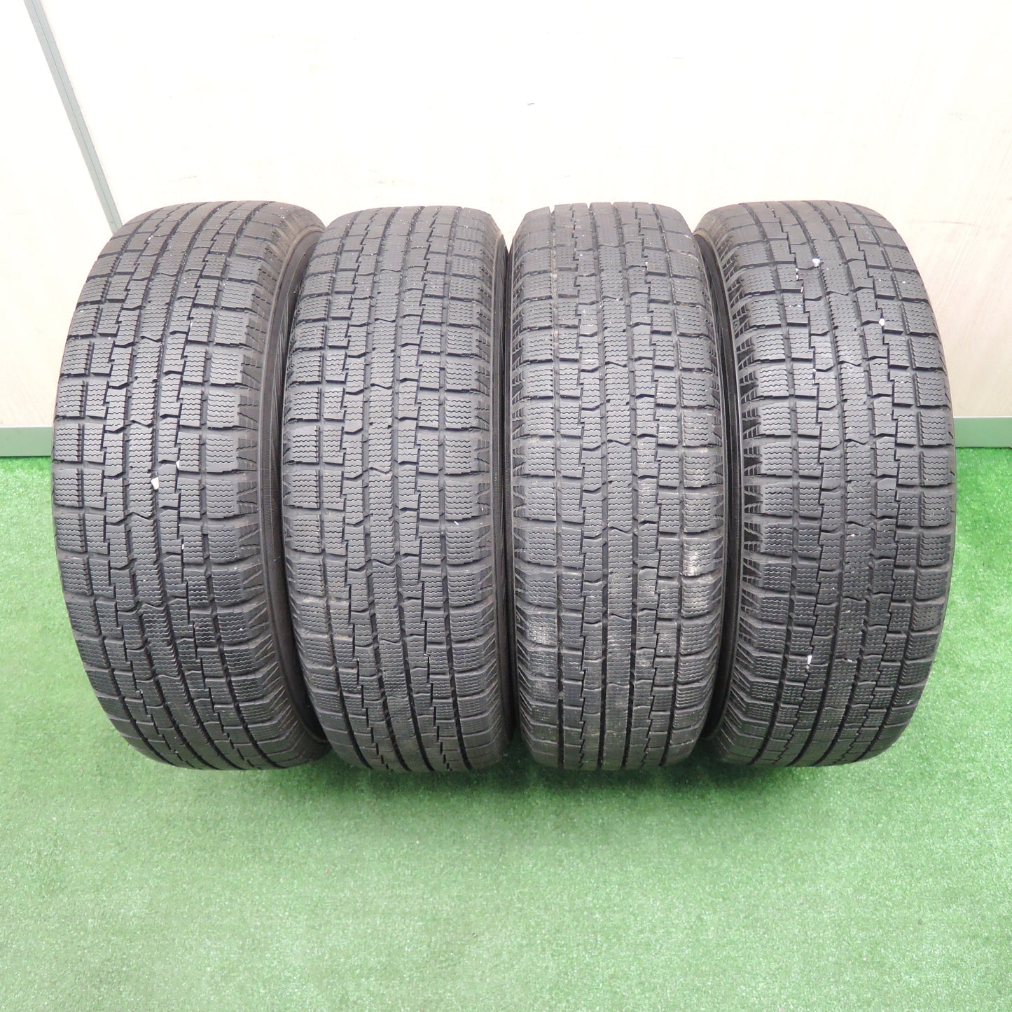 *送料無料*バリ溝！19年！9.5分★スタッドレス 175/65R14 アイスフロンテージ Fang ファング 14インチ PCD100/4H★3120113TNス