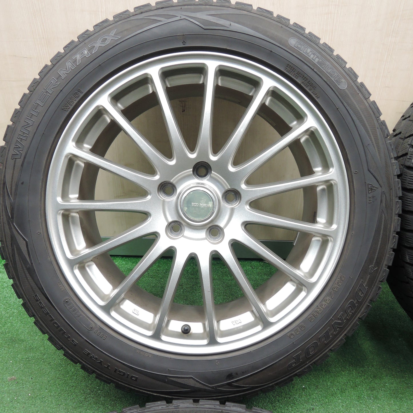 *送料無料*キレイ★スタッドレス 225/55R18 ダンロップ ウインターマックス WM01 ECO FORME エコフォルム 18インチ PCD114.3/5H★3111603TNス