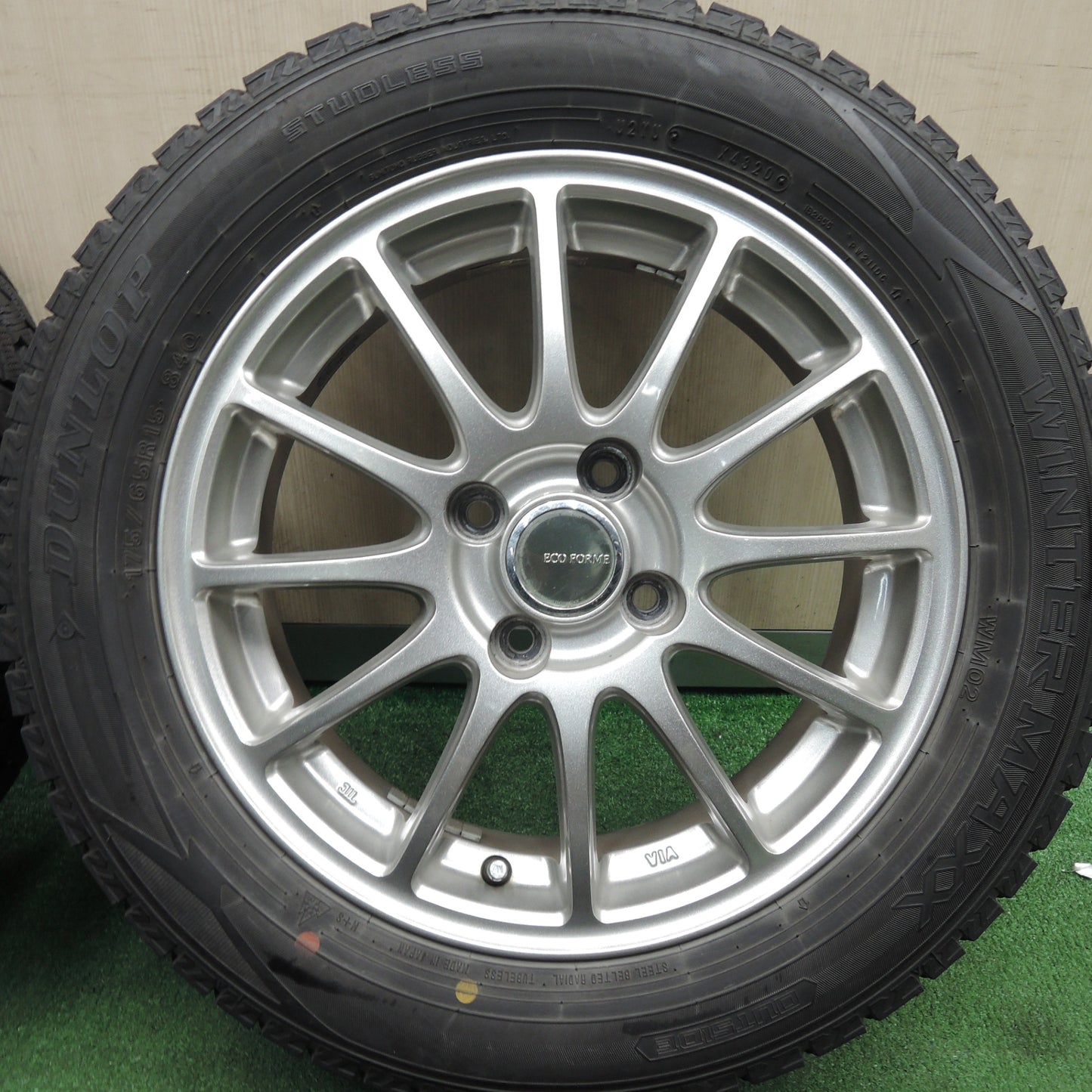 *送料無料* バリ溝！20年！キレイ！9分★スタッドレス 175/65R15 ダンロップ ウインターマックス WM02 ECO FORME エコフォルム 15インチ PCD100/4H★4021703HAス