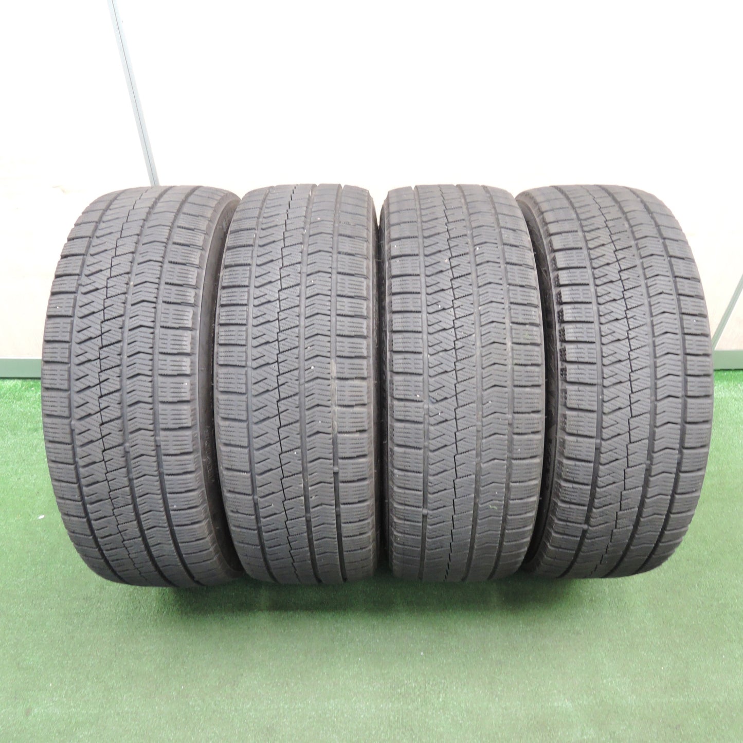 *送料無料* バリ溝！9.5分★スタッドレス 225/45R18 ブリヂストン ブリザック VRX2 TOPRUN トップラン 18インチ PCD114.3/5H★4030102TNス