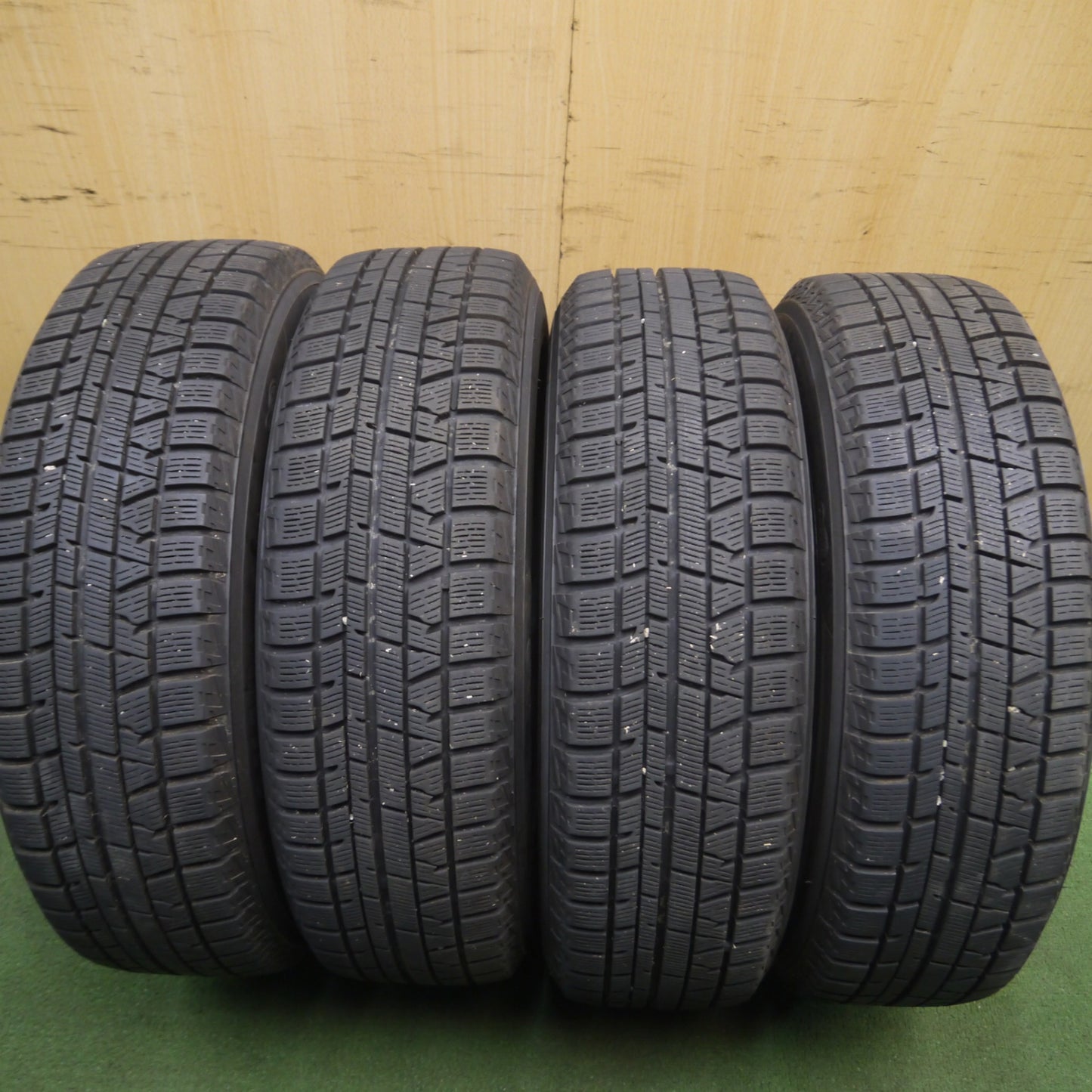 *送料無料* バリ溝！20年！キレイ！9.5分★スタッドレス 175/65R15 ヨコハマ アイスガード iG50 プラス SCHNEIDER シュナイダー 15インチ PCD100/4H★4021606Hス