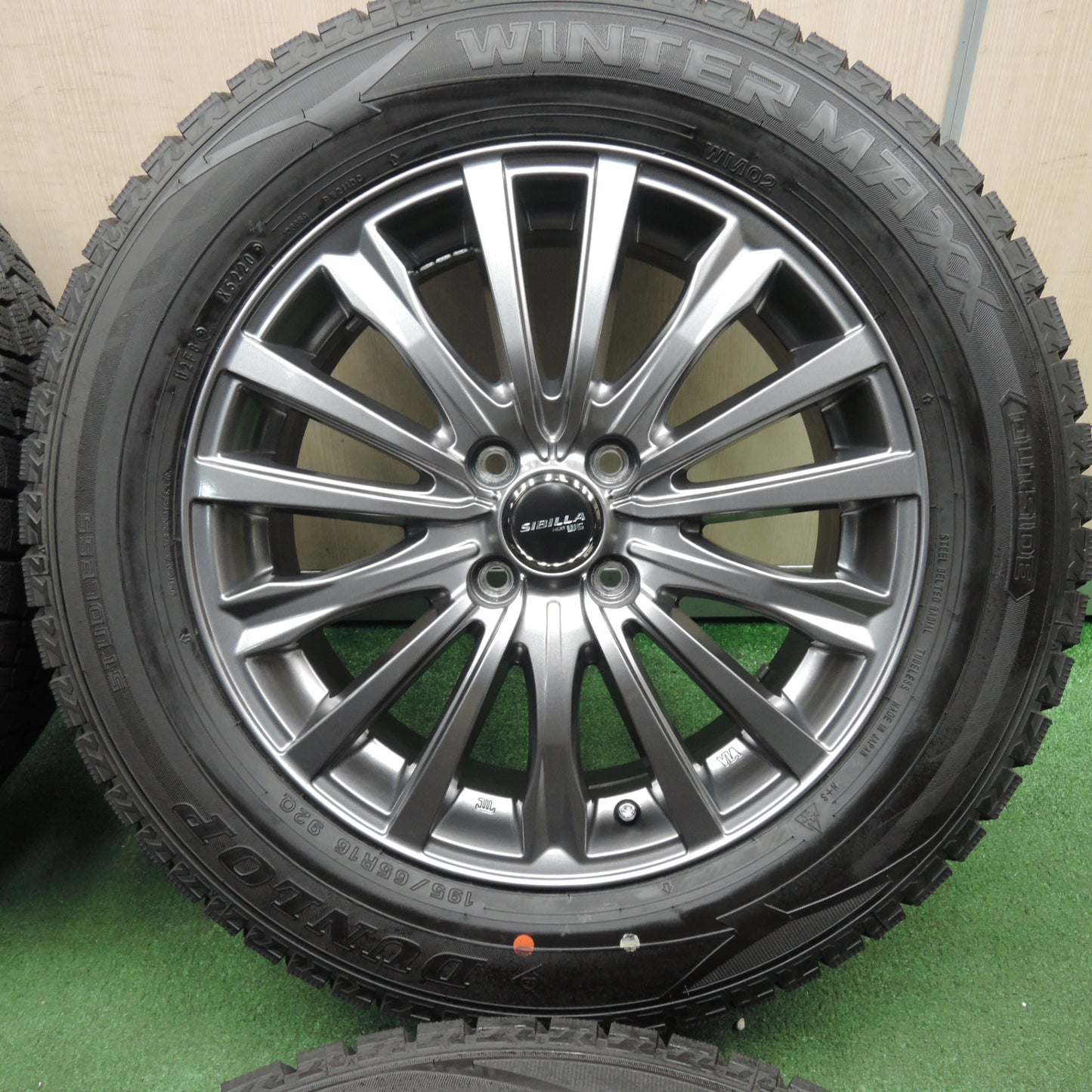 *送料無料* 超バリ溝！20年！キレイ！9.5分以上★スタッドレス 195/65R16 ダンロップ ウインターマックス WM02 SIBILLA NEXT W5 PCD100/4H★4022203TNス