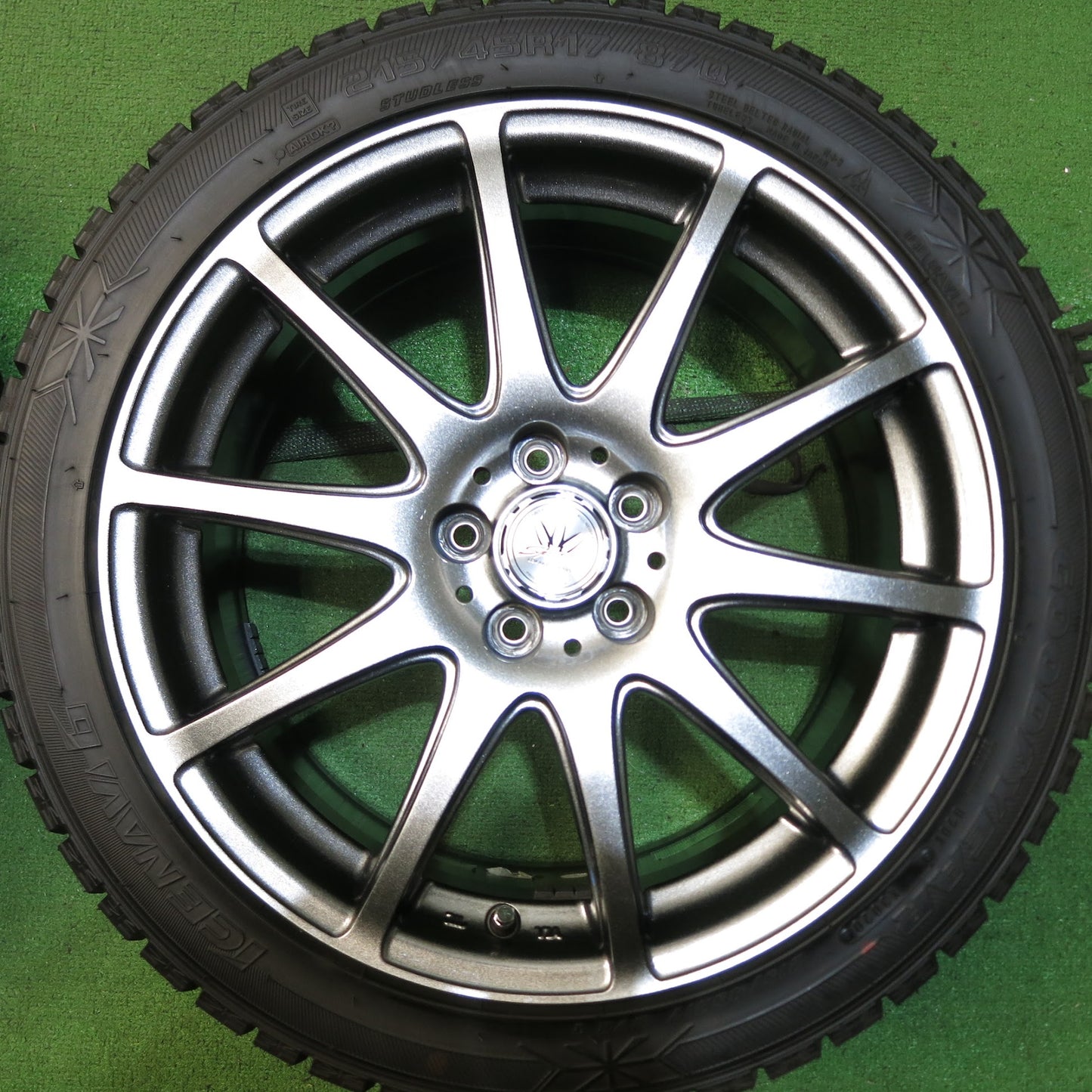 [送料無料]超バリ溝！20年！綺麗！ほぼ10分★LOXARNY SPORT BADX 215/45R17 スタッドレス グッドイヤー アイスナビ6 ロクサーニ 17インチ PCD100/5H★3061204Hス