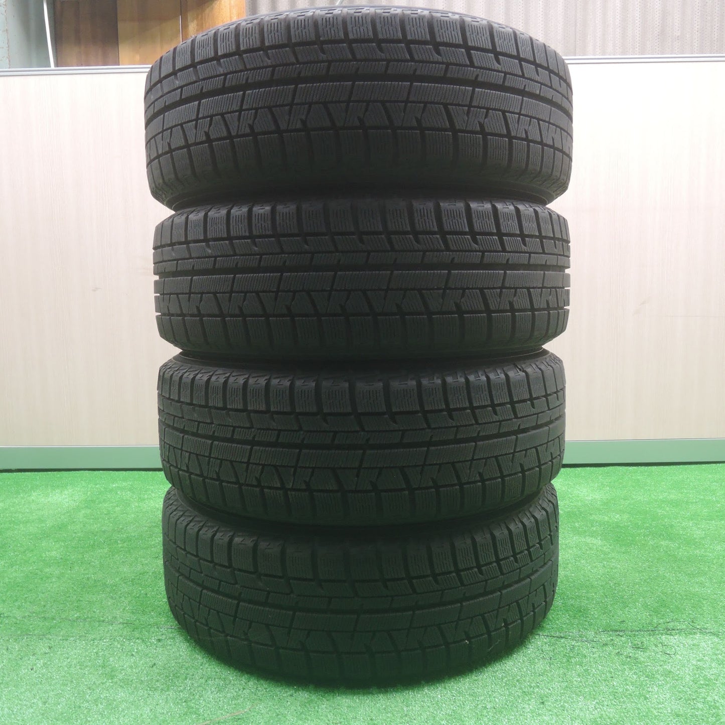 [送料無料]バリ溝！綺麗！9.5分★ベンツ Cクラス W205 純正 205/60R16 スタッドレス ヨコハマ アイスガード iG50 プラス 16インチ PCD112/5H★3070703SYス