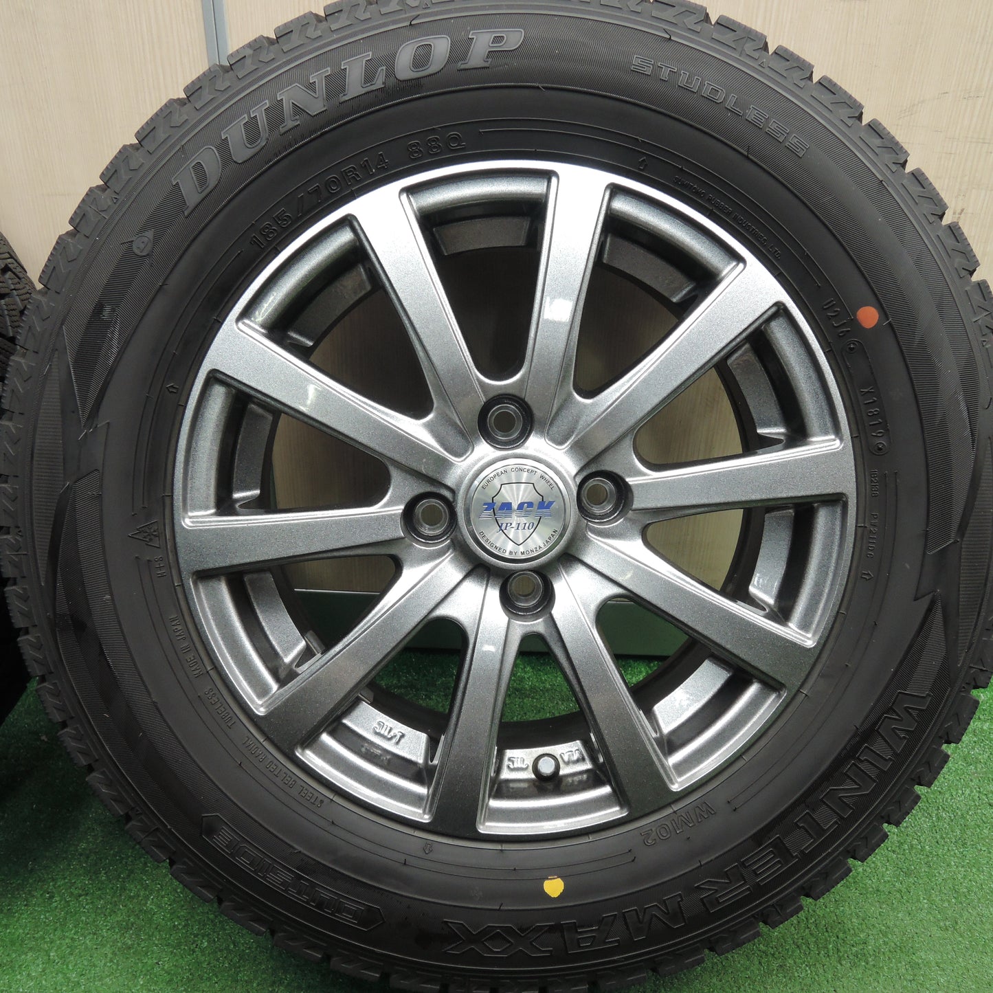 *送料無料*バリ溝！19年！キレイ！9.5分★スタッドレス 185/70R14 ダンロップ ウインターマックス WM02 ZACK JP-110 MONZA 14インチ PCD100/4H★3121501HAス