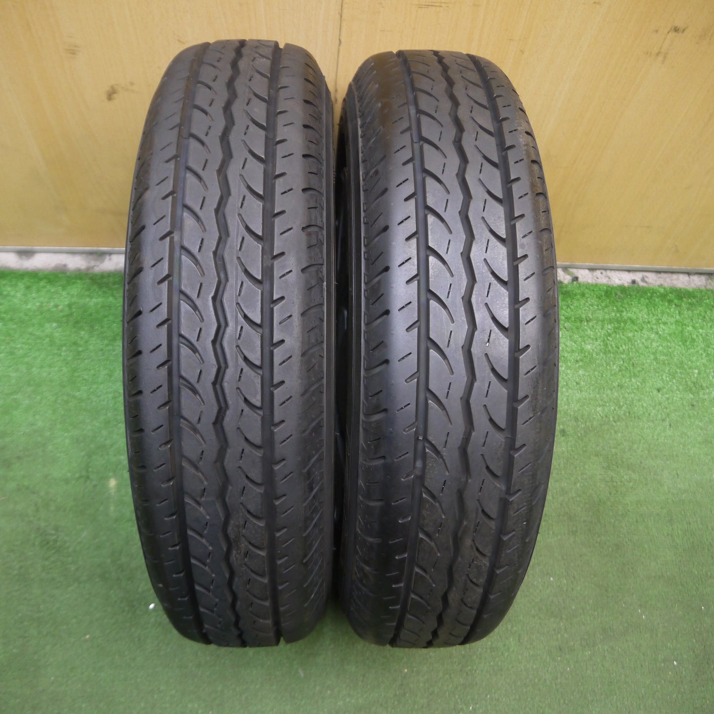 *送料無料*超バリ溝！19年！ほぼ10分★ダイハツ ハイゼット 純正 スチール 145/80R12 80/78N ヨコハマ JOB RY52 PCD100/4H★3111704Hノ