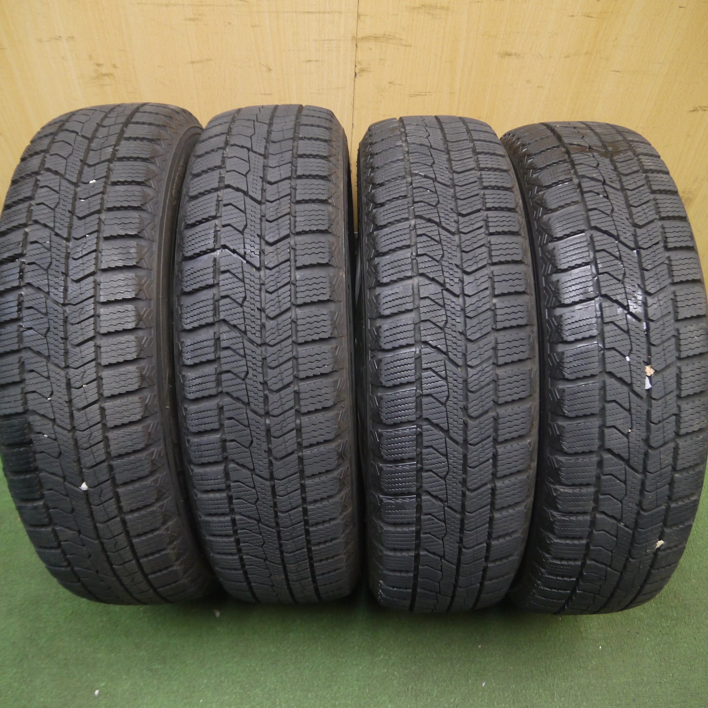 *送料無料*バリ溝！21年！キレイ！9.5分以上★スタッドレス 155/65R14 トーヨー オブザーブ GIZ2 Buster PRIME バスタープライム PCD100/4H★3101601Hス