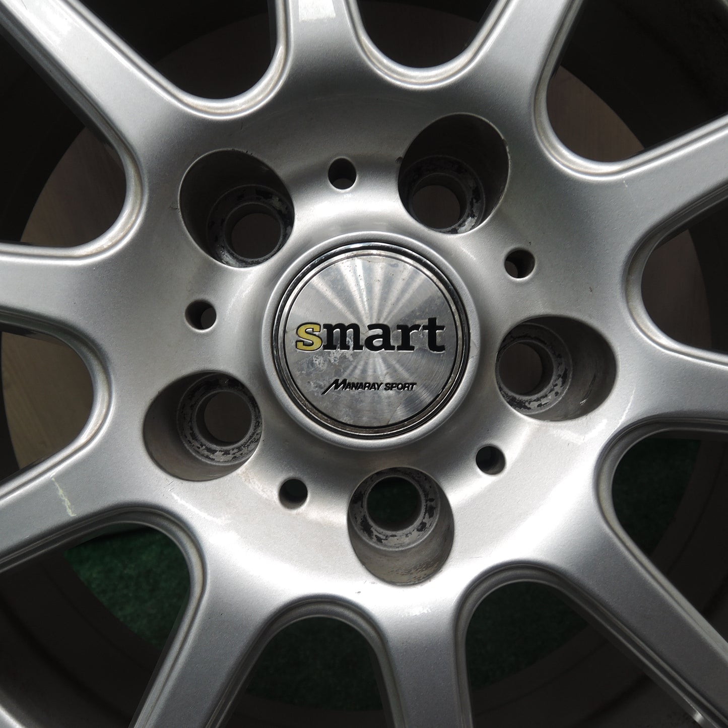 *送料無料*バリ溝！キレイ！9.5分★スタッドレス 215/65R16 ブリヂストン ブリザック VRX2 Smart MANARAY SPORT PCD114.3/5H★3112401TNス