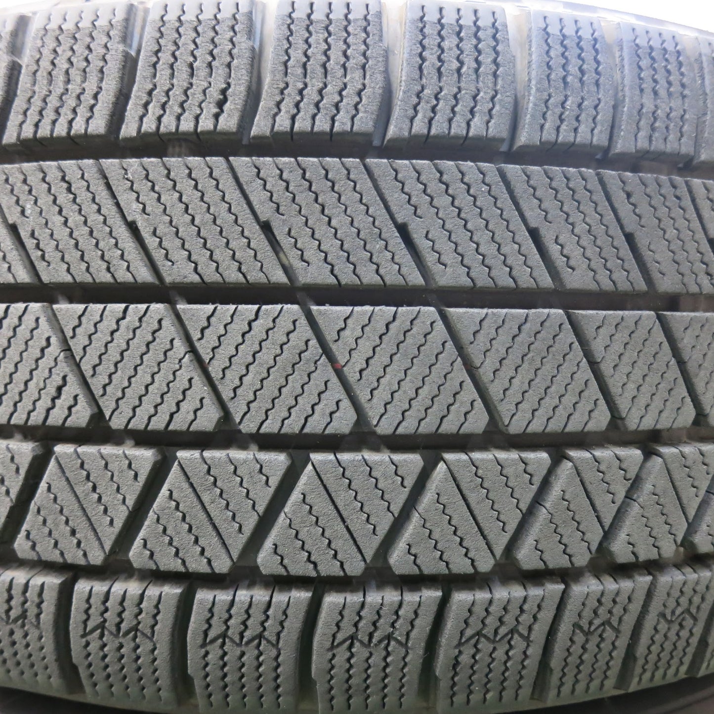 [送料無料]バリ溝！21年！キレイ！9分★スタッドレス 215/60R16 ブリヂストン ブリザック VRX3 TEAD テッド 16インチ PCD114.3/5H★3033103ヒス