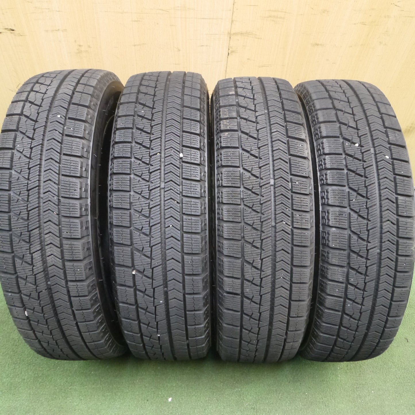 *送料無料*バリ溝！19年！キレイ！9分★スタッドレス 155/65R14 ブリヂストン ブリザック VRX Exceeder エクシーダー 14インチ PCD100/4H★3102501Hス