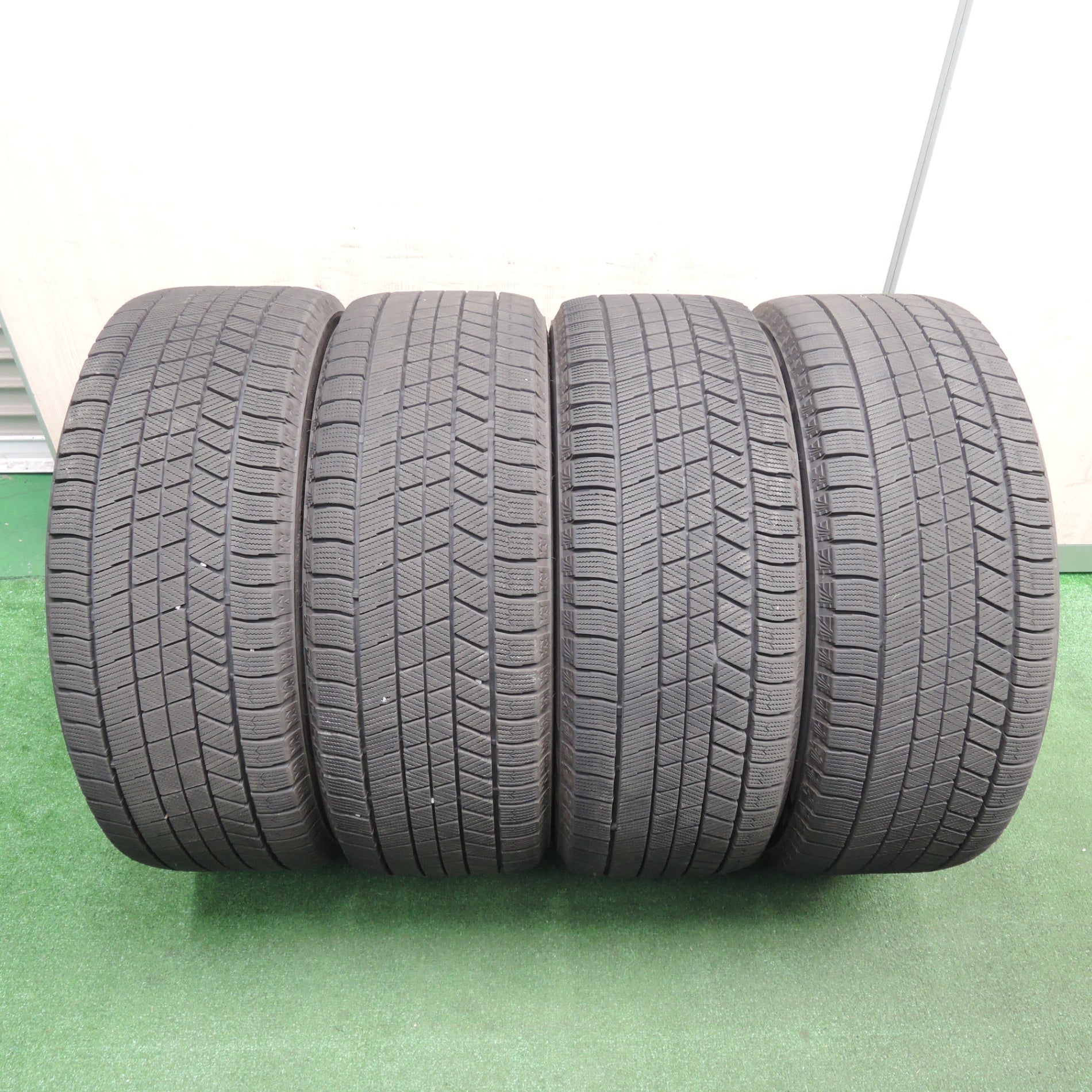 送料無料* バリ溝！22年！キレイ！9.5分☆BMW等 MAK BAVIERA MFF 245/40R19 スタッドレス ブリヂストン ブ |  名古屋/岐阜の中古カー用品・工具の買取/販売ならガレージゲット