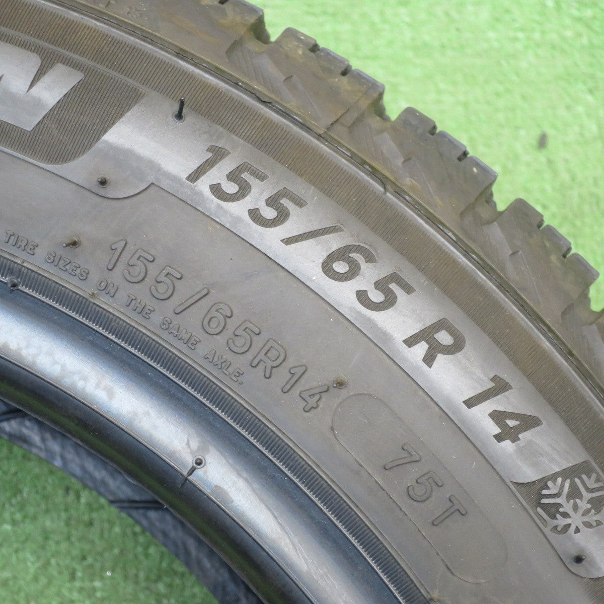 *送料無料* バリ溝！23年！ほぼ10分★スタッドレス 155/65R14 ミシュラン X-ICE SNOW タイヤ 14インチ スペーシア N-BOX タント等★4031004KKスタ