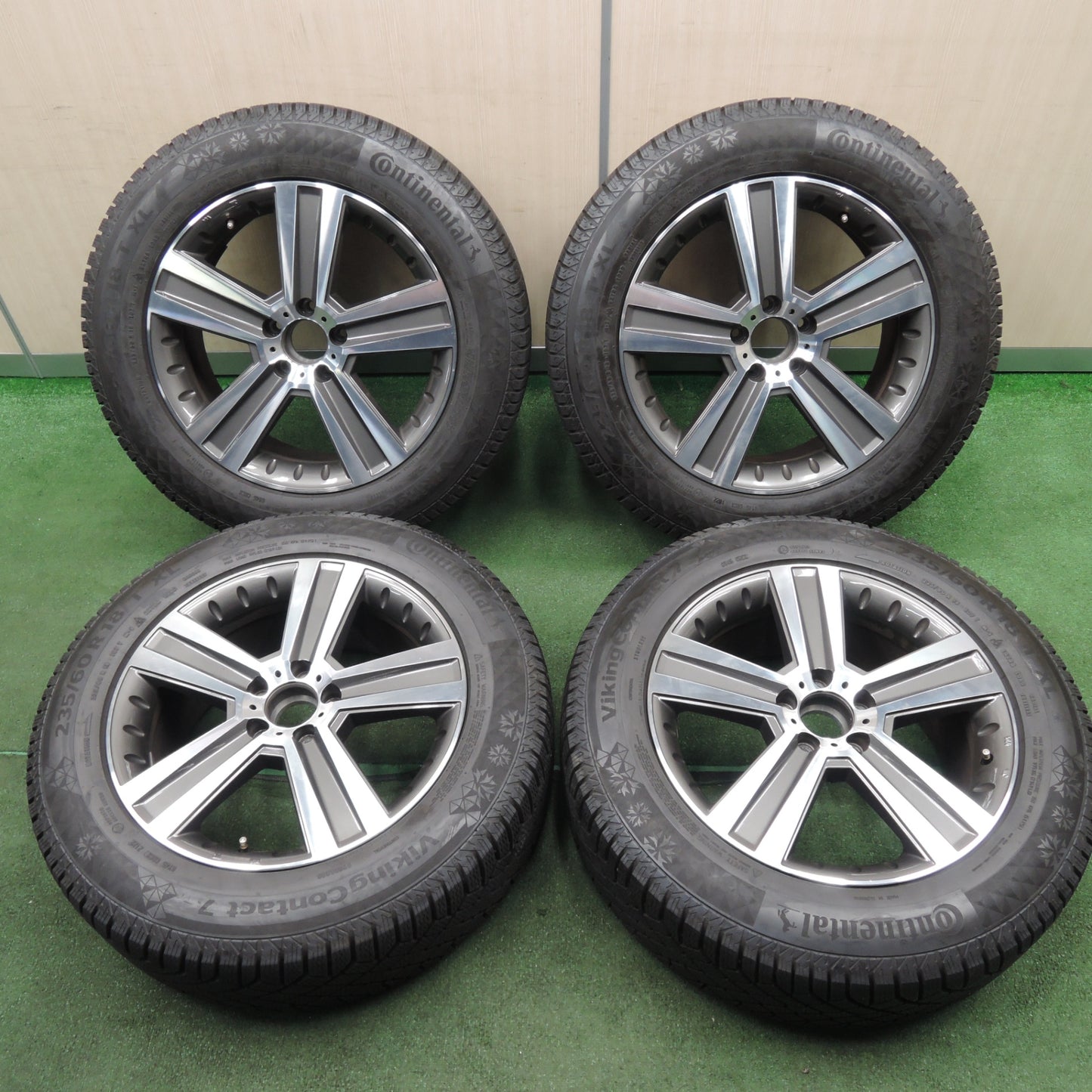 *送料無料* バリ溝！22年！キレイ！9.5分以上★ベンツ 等 EuroPremium 235/60R18 スタッドレス コンチネンタル バイキング コンタクト7 PCD112/5H★4022309NJス