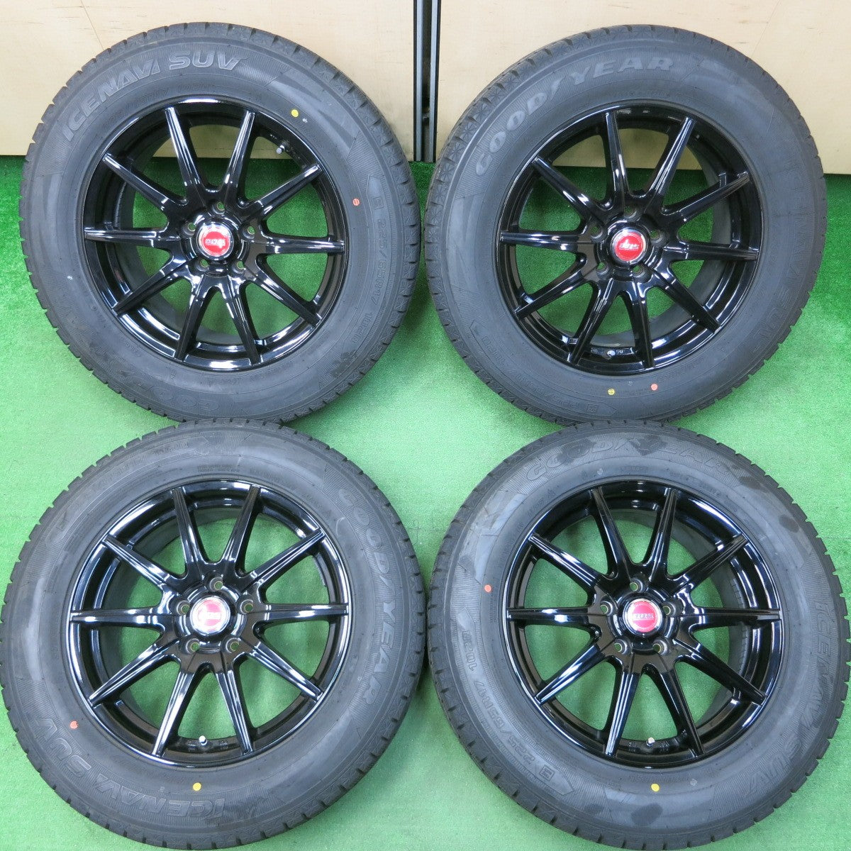 *送料無料* バリ溝！キレイ！9.5分★スタッドレス 225/65R17 グッドイヤー アイスナビ SUV D.O.S. DOS 17インチ PCD114.3/5H★4021709イス