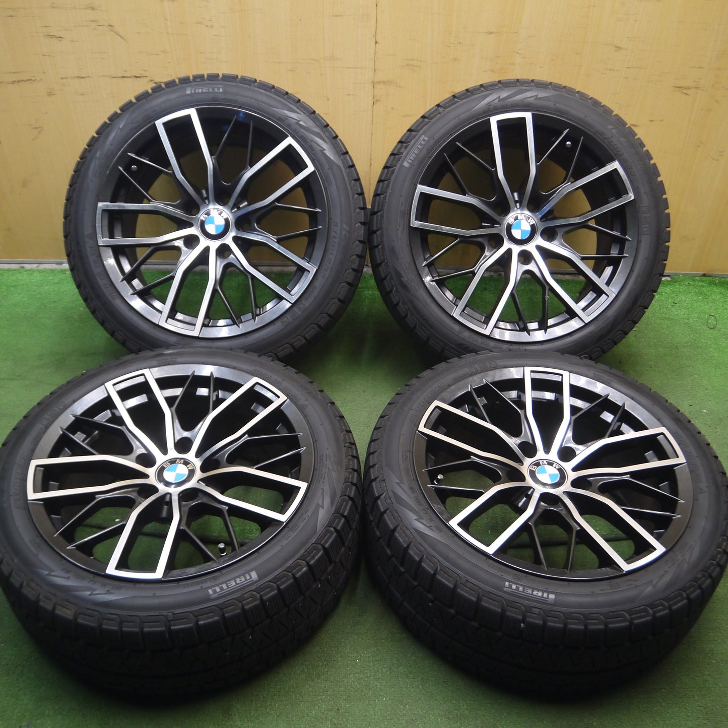 *送料無料*バリ溝！9分★BMW 等 EUROBAHN 225/45R17 スタッドレス ピレリ アイスアシンメトリコ 17インチ PCD120/5H★3102709Hス