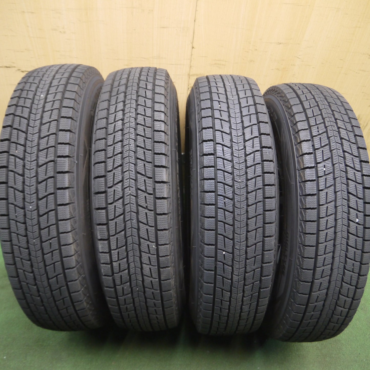 *送料無料*バリ溝！22年！キレイ！9.5分以上★ジムニー 等 175/80R16 スタッドレス ダンロップ ウインターマックス SJ8 社外 アルミ PCD139.7/5H★3102511Hス