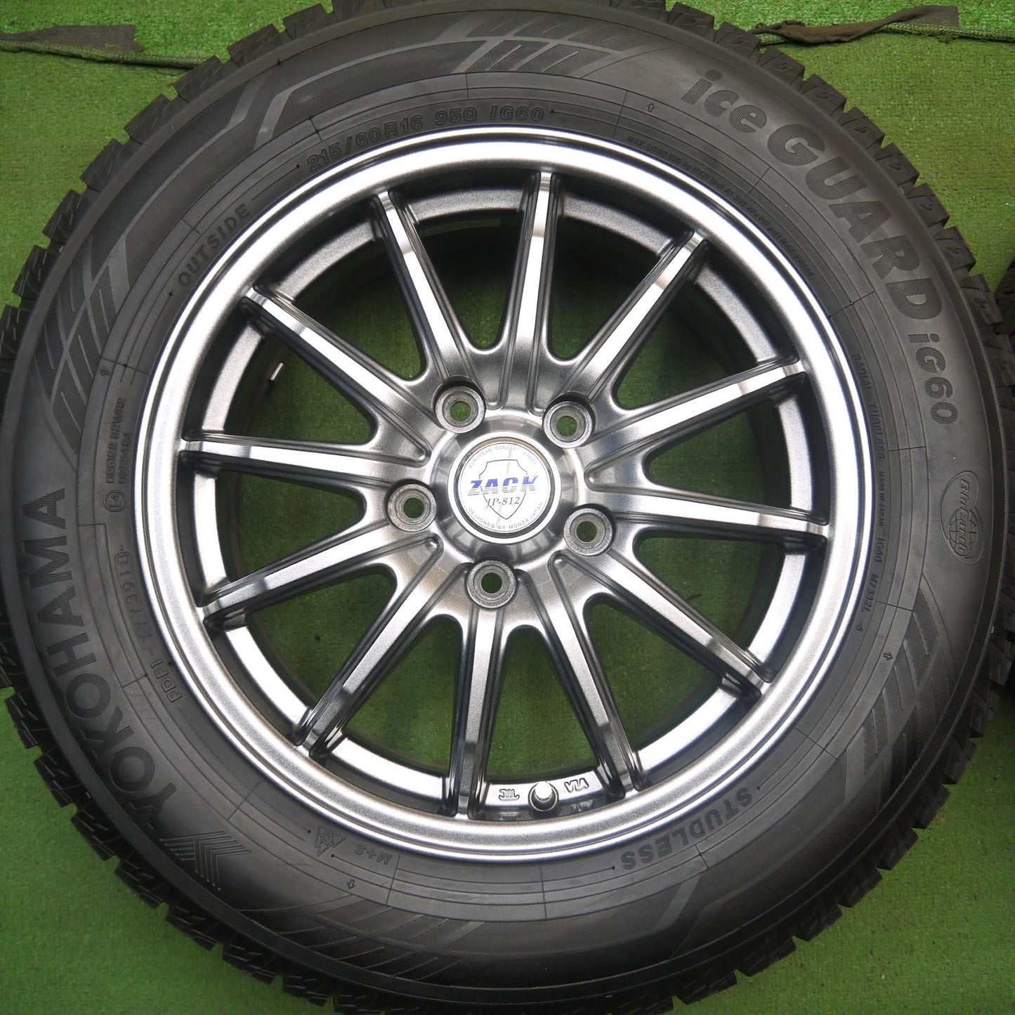 [送料無料]バリ溝！綺麗！ほぼ10分★スタッドレス 215/60R16 ヨコハマ アイスガード iG60 ZACK JP-812 MONZA ザック モンツァ 16インチ PCD114.3/5H★3071402Hス