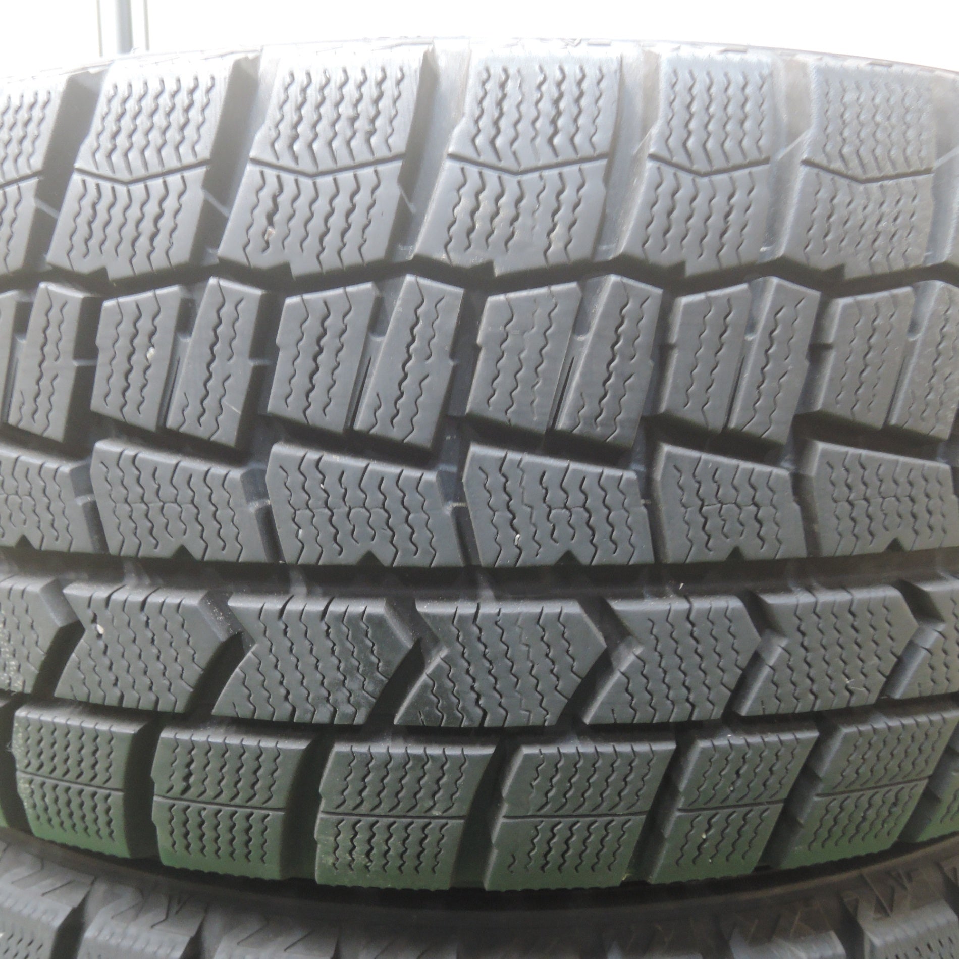 *送料無料*バリ溝！9.5分★WORK PROMISING STYLE 4S 215/50R17 スタッドレス ダンロップ ウインターマックス  WM02 ワーク PCD114.3/5H★4011708SYス