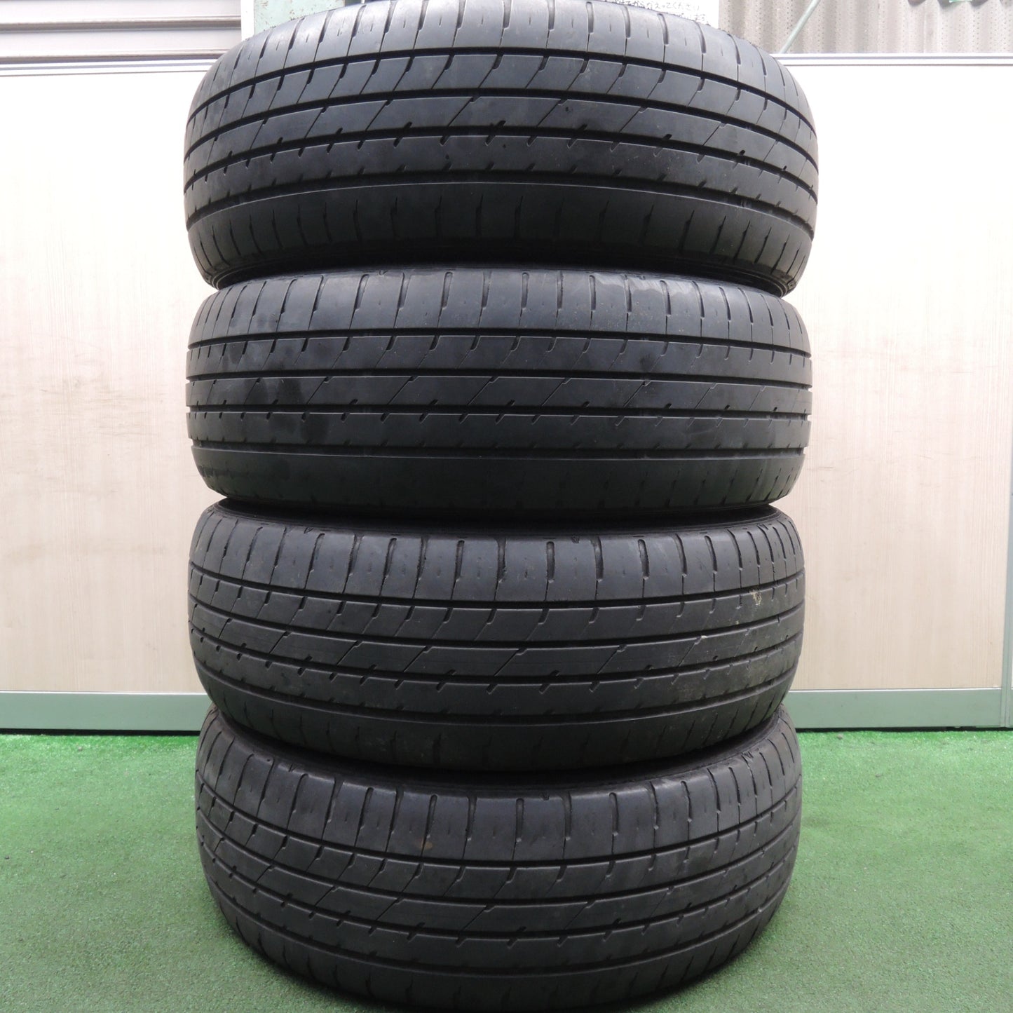 *送料無料* キレイ★マツダ MPV 純正 215/55R18 ダンロップ エナセーブ RV504 18インチ PCD114.3/5H★4021009HAノ