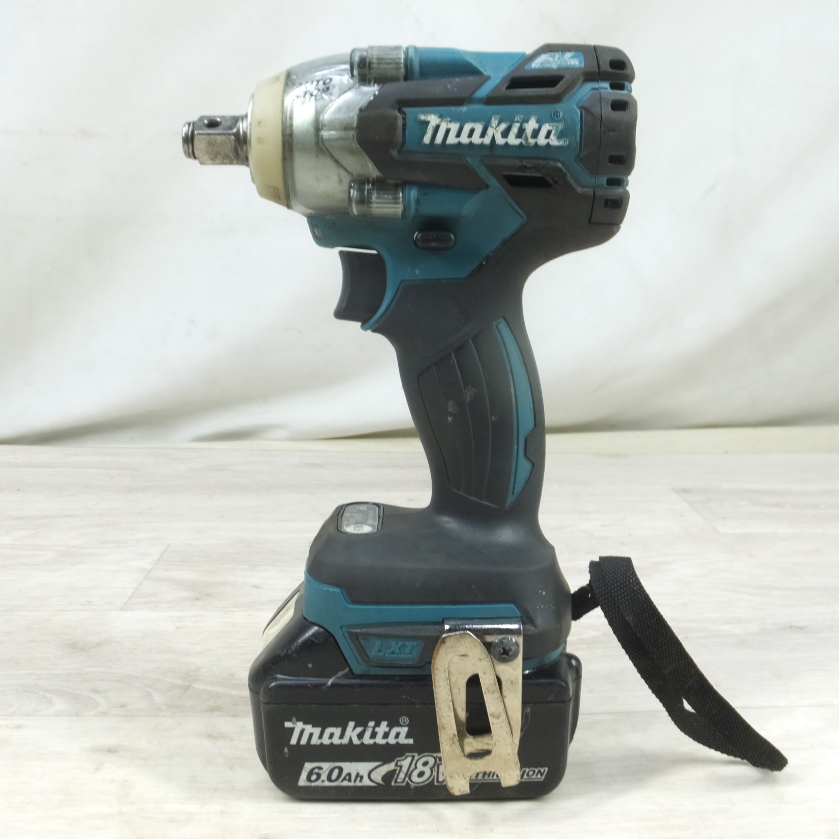 Makita 厚ぼったく TW285DRGX電動インパクトレンチ 6.0Ah 18V