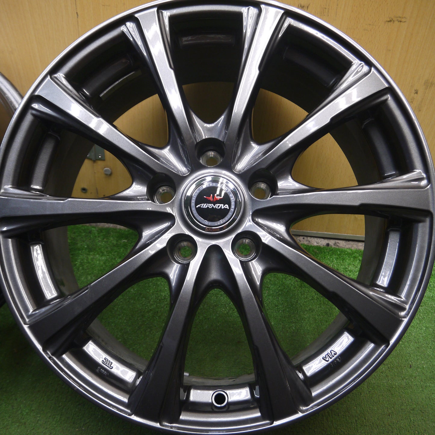 *送料無料*キレイ★AIRNOVA ホイール 17×7J 17インチ エアノヴァ PCD114.3/5H★3112902Hホ