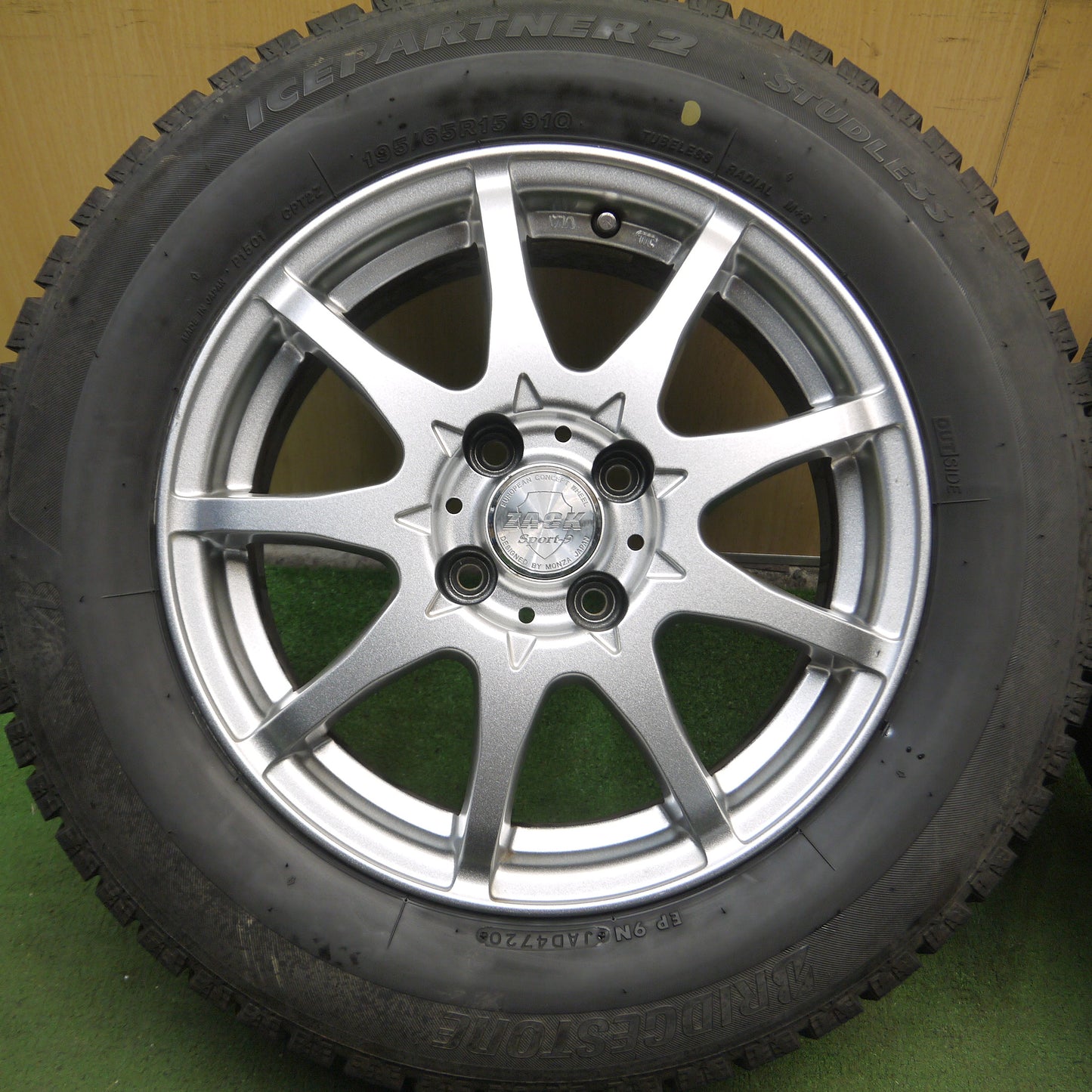 *送料無料*バリ溝！20年！キレイ！8.5分★スタッドレス 195/65R15 ブリヂストン アイスパートナー2 ZACK Sport-9 MONZA 15インチ PCD100/4H★3121309Hス