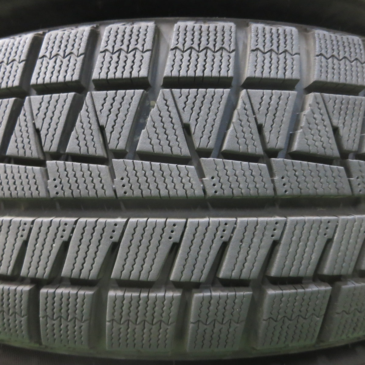 *送料無料* バリ溝！キレイ！9.5分★スタッドレス 215/65R16 ブリヂストン アイスパートナー2 WAREN ヴァーレン 16インチ PCD114.3/5H★4020902イス