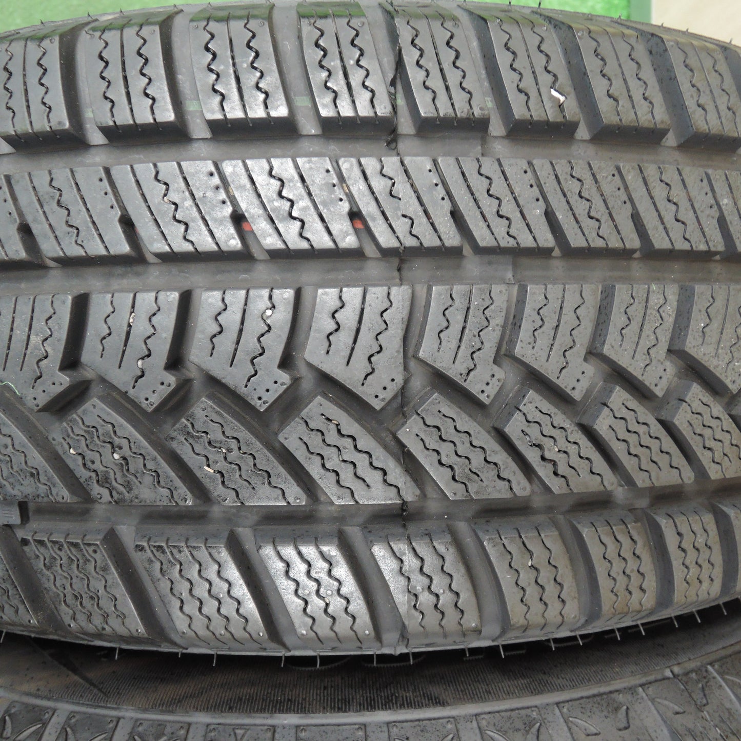 *送料無料*超バリ溝！20年！キレイ！ほぼ10分★スタッドレス 215/60R16 インターステート DURATION30 STRANGER SR ストレンジャー PCD114.3/5H★3112407TNス