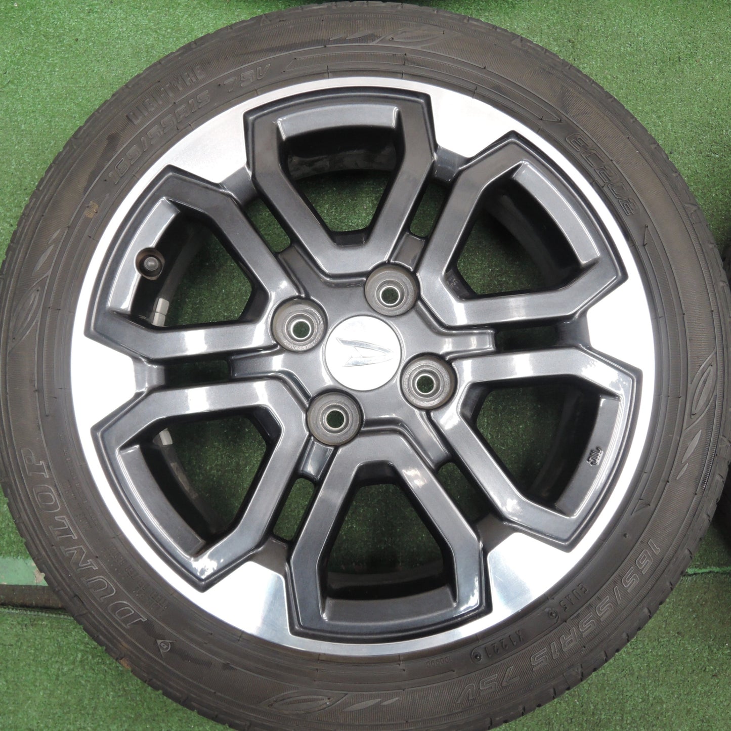 *送料無料* バリ溝！21年！キレイ！8.5分★ダイハツ LA700S ウェイク 純正 165/55R15 ダンロップ EC202 15インチ PCD100/4H★4021709HAノ