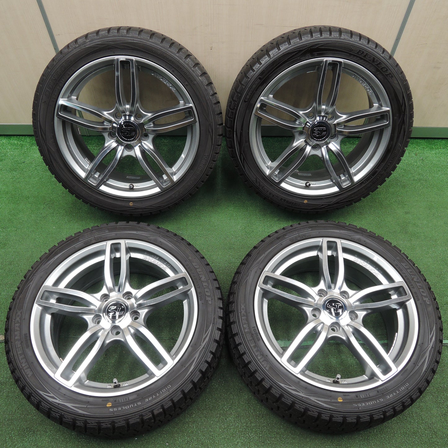 *送料無料*ほぼ未使用★ワーゲン等 SPORT TECHNIC 225/45R17 スタッドレス ダンロップ ウインターマックス WM01 スポーツテクニック PCD112/5H★3121309TNス