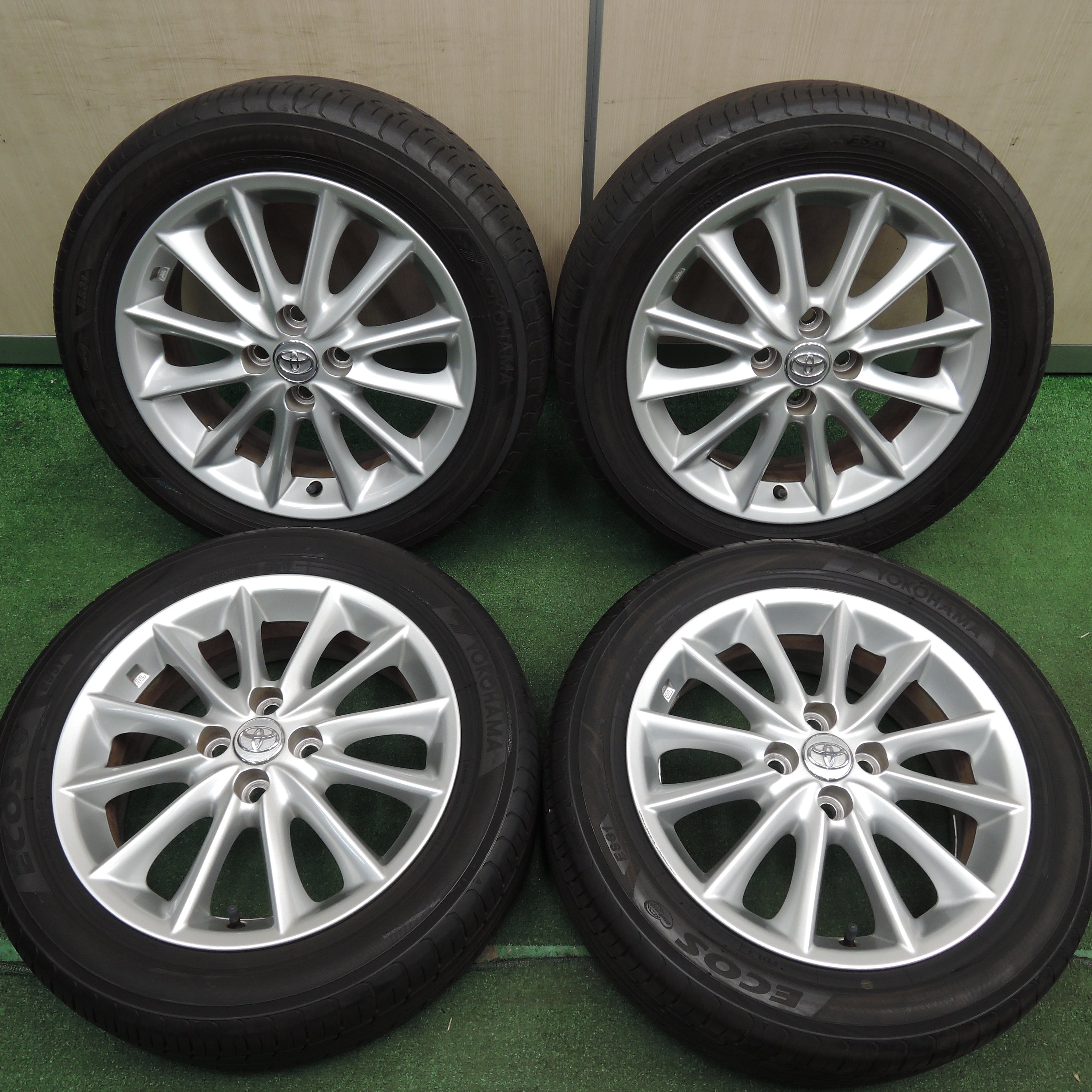 *送料無料*バリ溝！キレイ！8.5分★トヨタ カローラ フィールダー 純正 195/55R16 ヨコハマ エコス ES31 16インチ  PCD100/4H★4010620HAノ