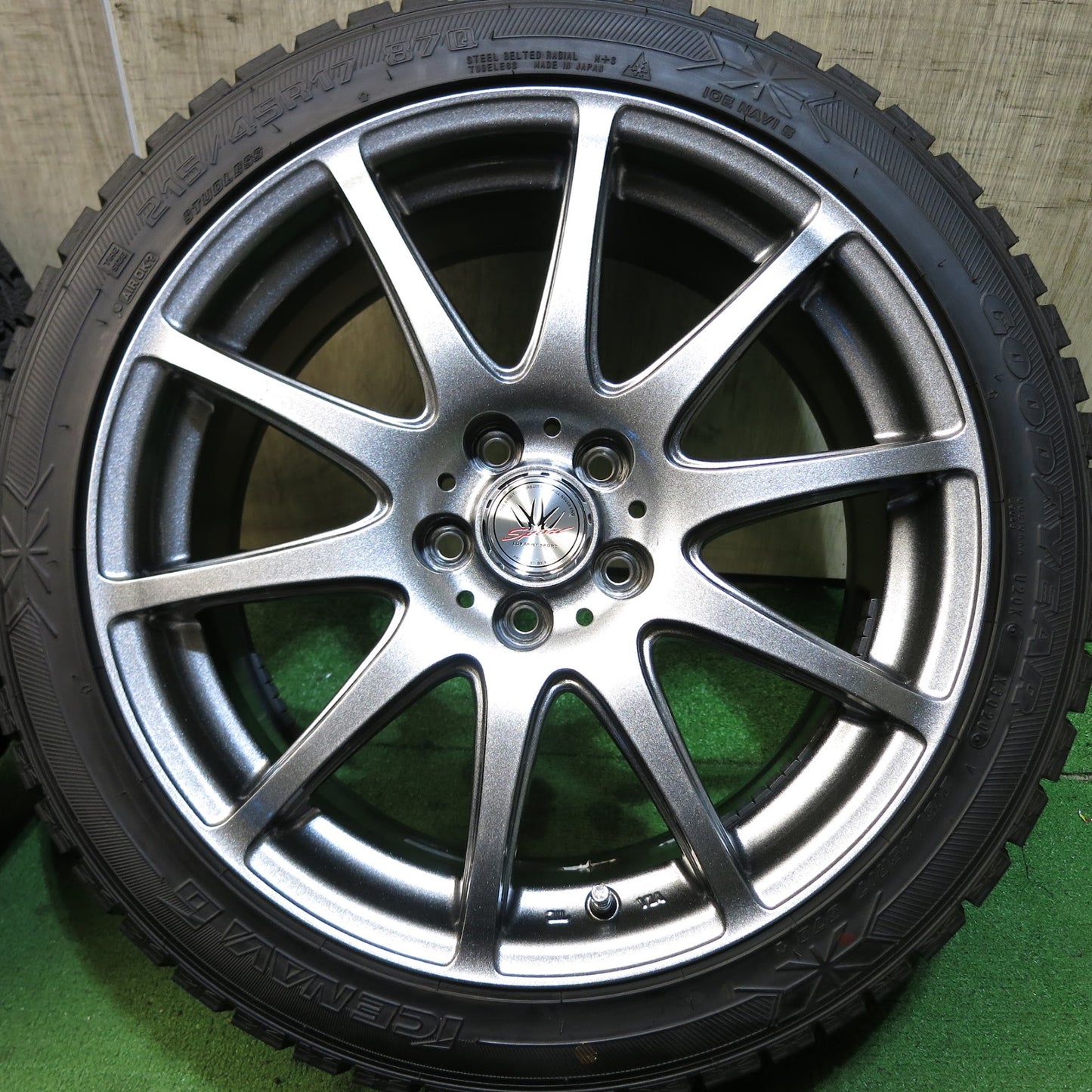 [送料無料]超バリ溝！20年！綺麗！ほぼ10分★LOXARNY SPORT BADX 215/45R17 スタッドレス グッドイヤー アイスナビ6 ロクサーニ 17インチ PCD100/5H★3061204Hス